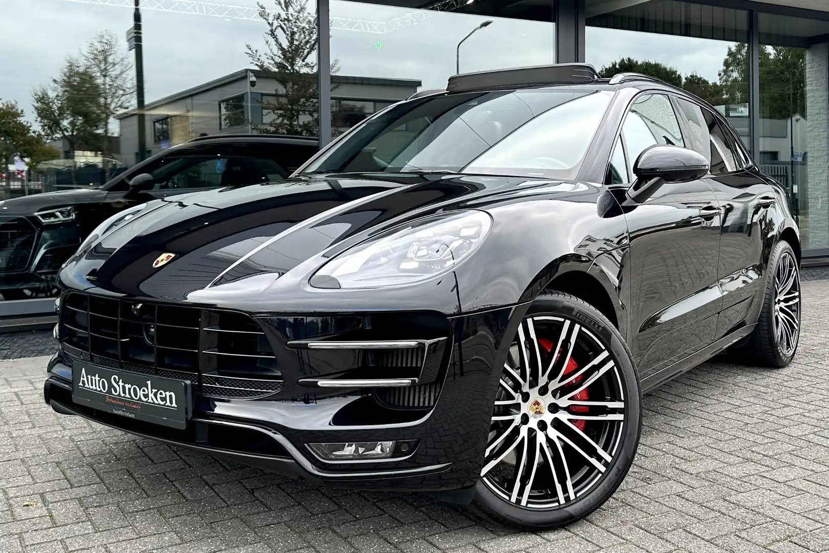 Porsche Macan 3.6 Turbo Performance Pano Lucht PDLS+ Bose Noir - 1