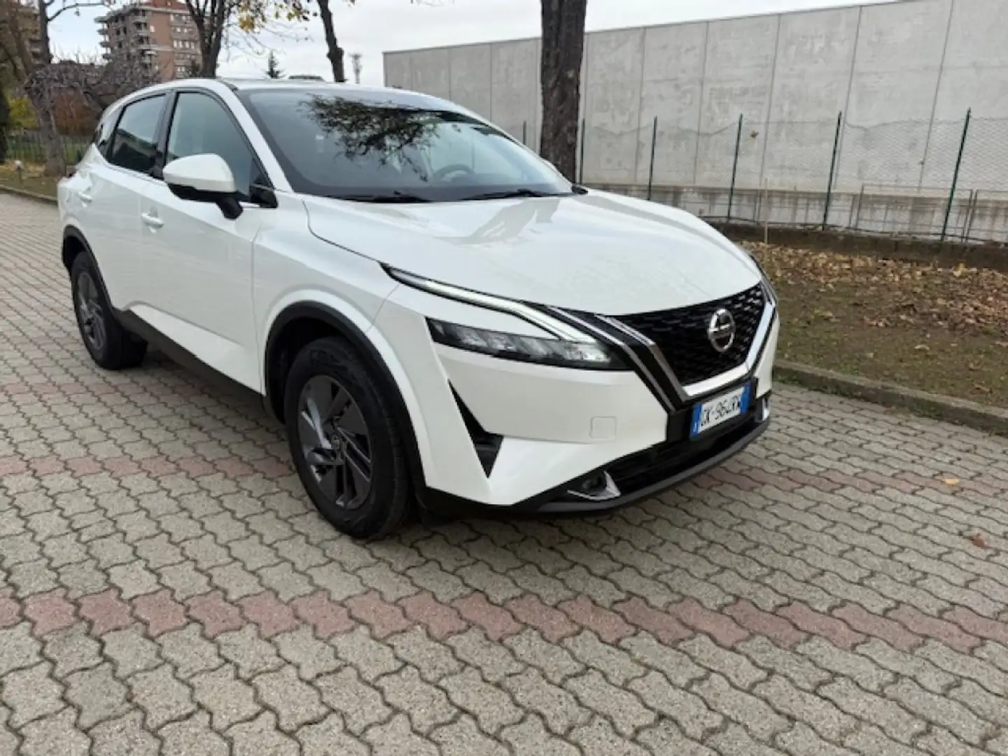 Nissan Qashqai MHEV 158 CV Xtronic Business, 360° camera Bianco - 1