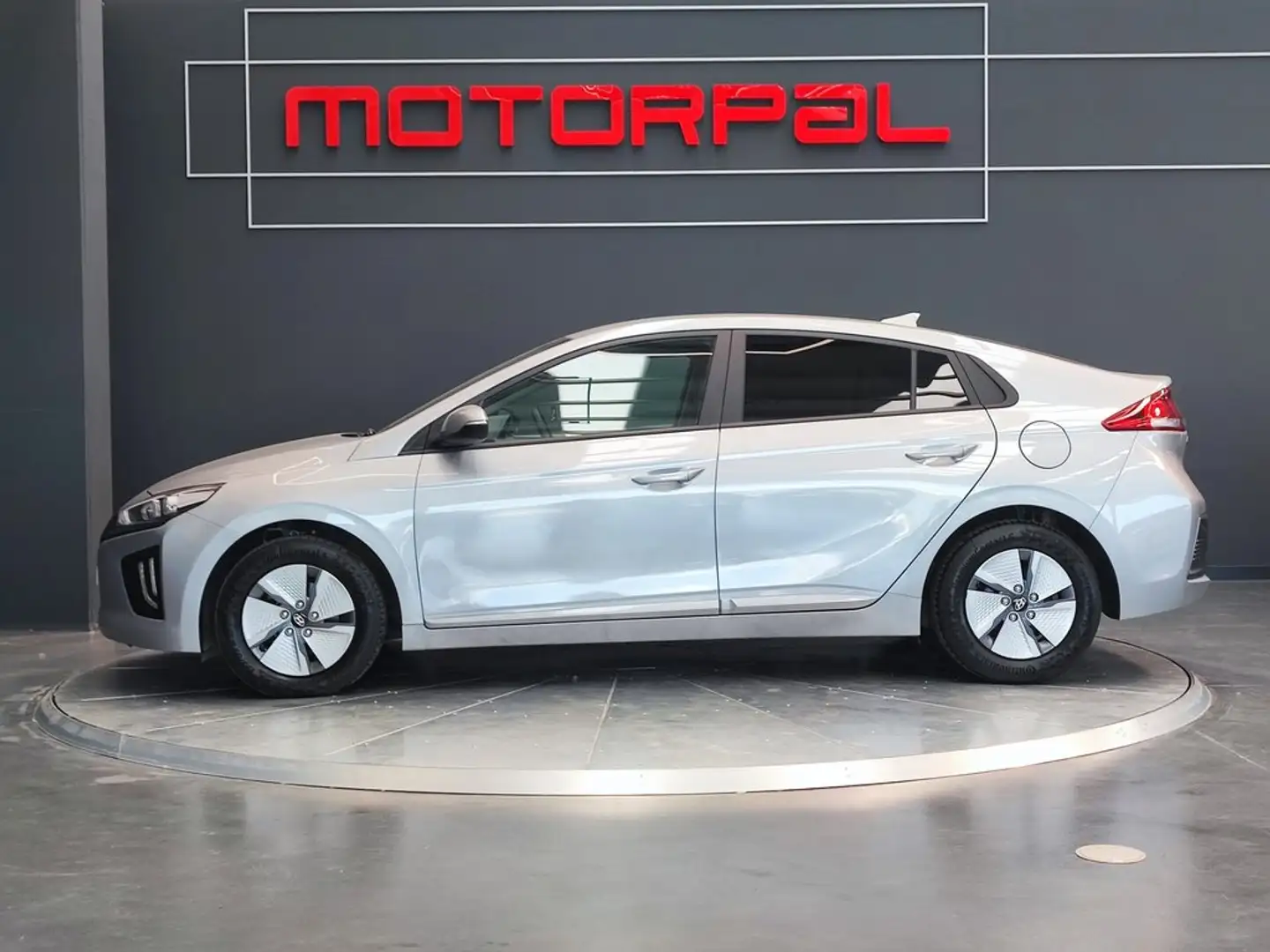 Hyundai IONIQ HEV 1.6 GDI Klass Gris - 2