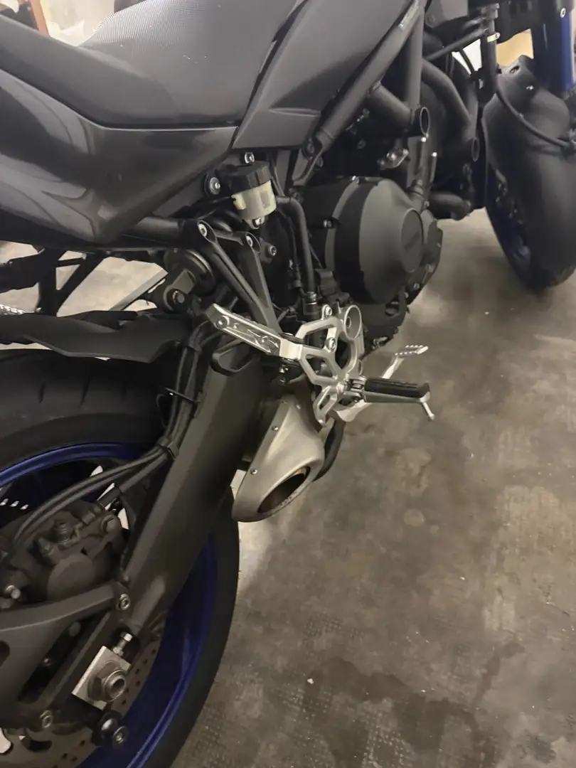 Yamaha Niken Negro - 1