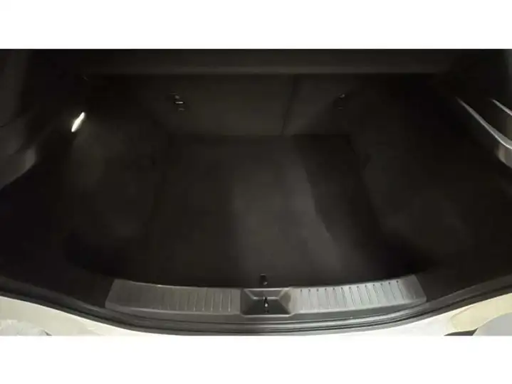 Mazda CX-30 2025, foto 20