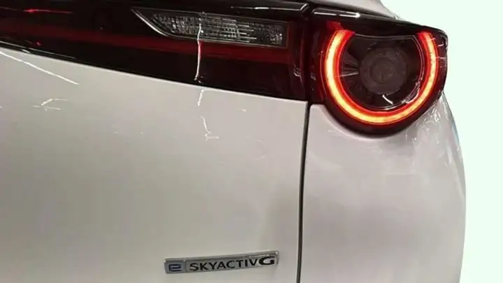 Mazda CX-30 2025, foto 22