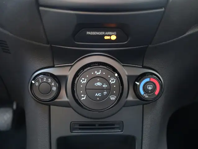 Ford Fiesta view 21