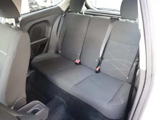 Ford Fiesta view 14