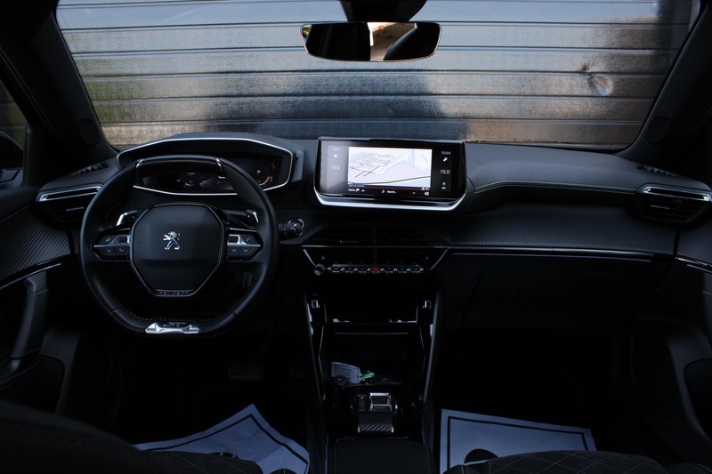 Peugeot 2008 1.2 PureTech GT Pack PANO | STOELVERW | ACC — photo 4