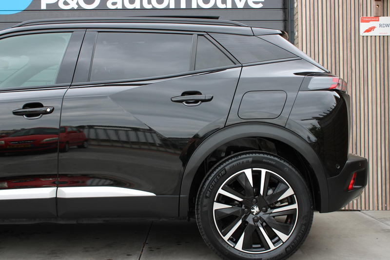 Peugeot 2008 1.2 PureTech GT Pack PANO | STOELVERW | ACC — photo 12