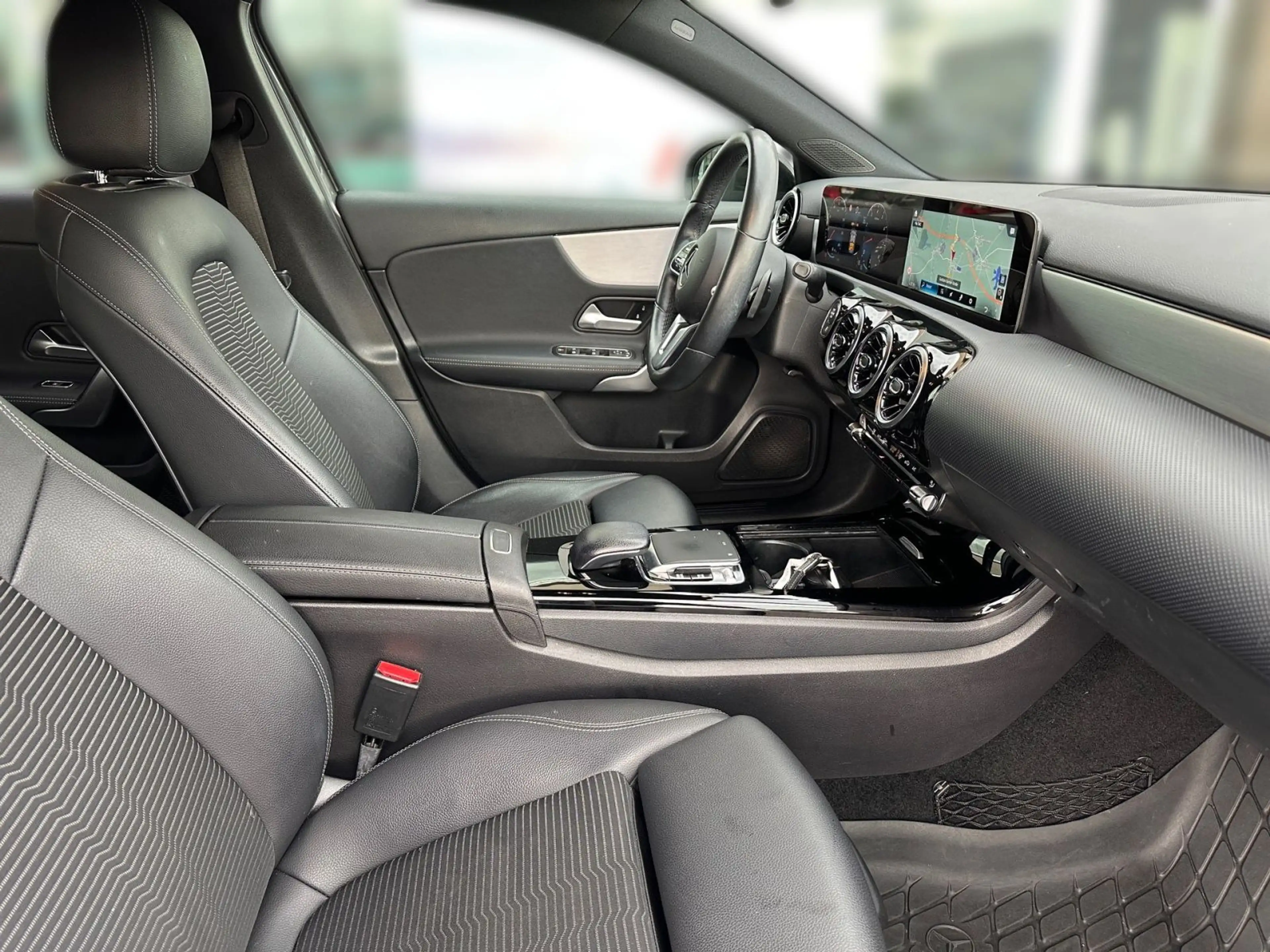 Mercedes-Benz A 220 Progressive — photo 12