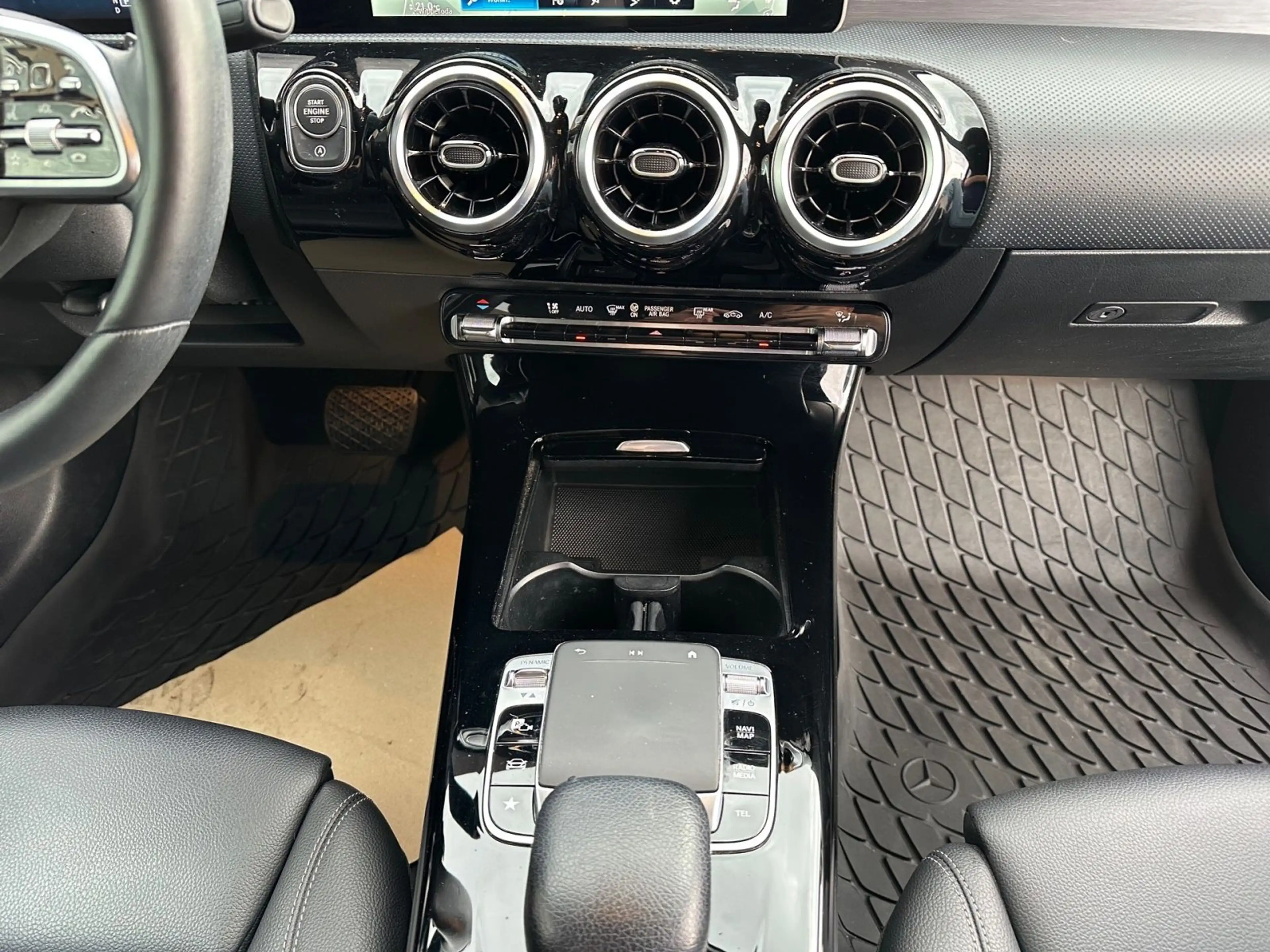 Mercedes-Benz A 220 Progressive — photo 13