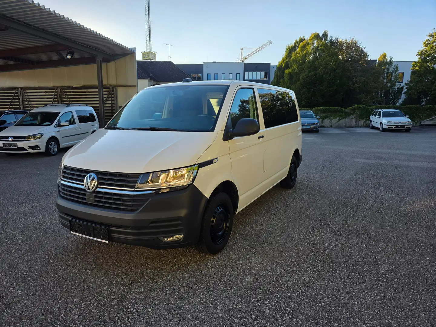Volkswagen T6.1 Kombi FWD Weiß - 1