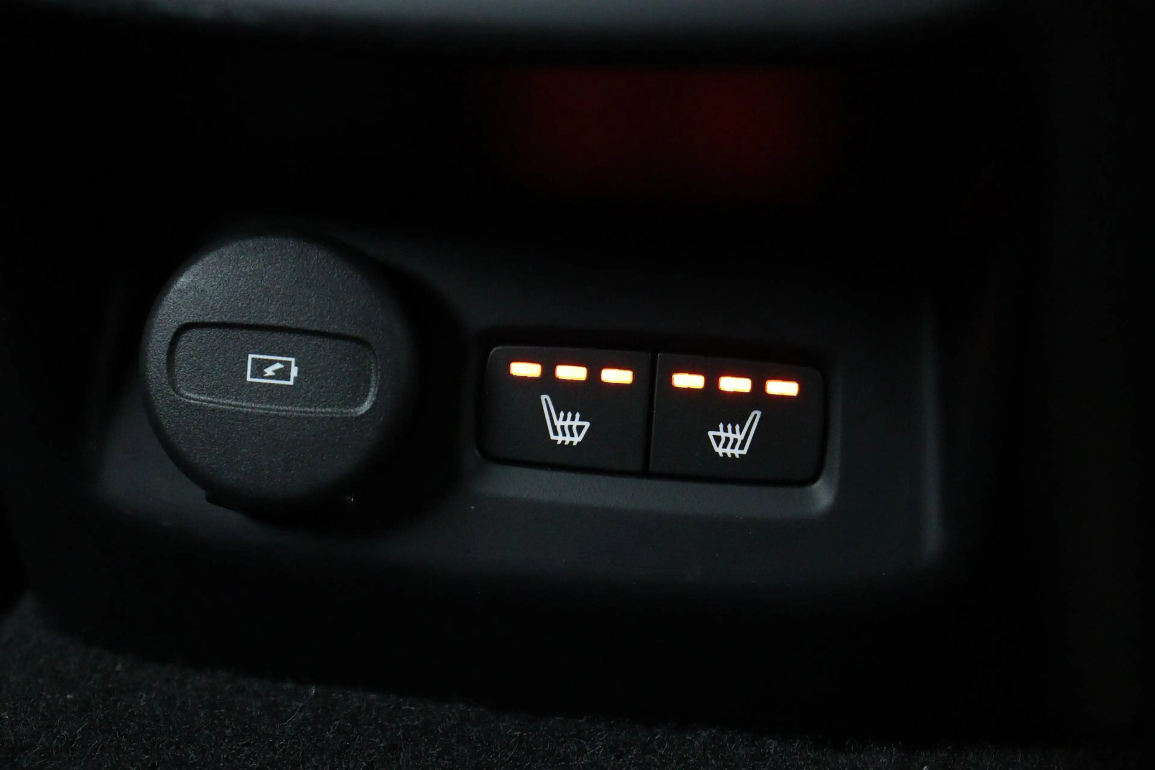 Polestar 2 LONG RANGE DUAL MOTOR LAUNCH EDITION 78kWh -PANO.D — photo 16