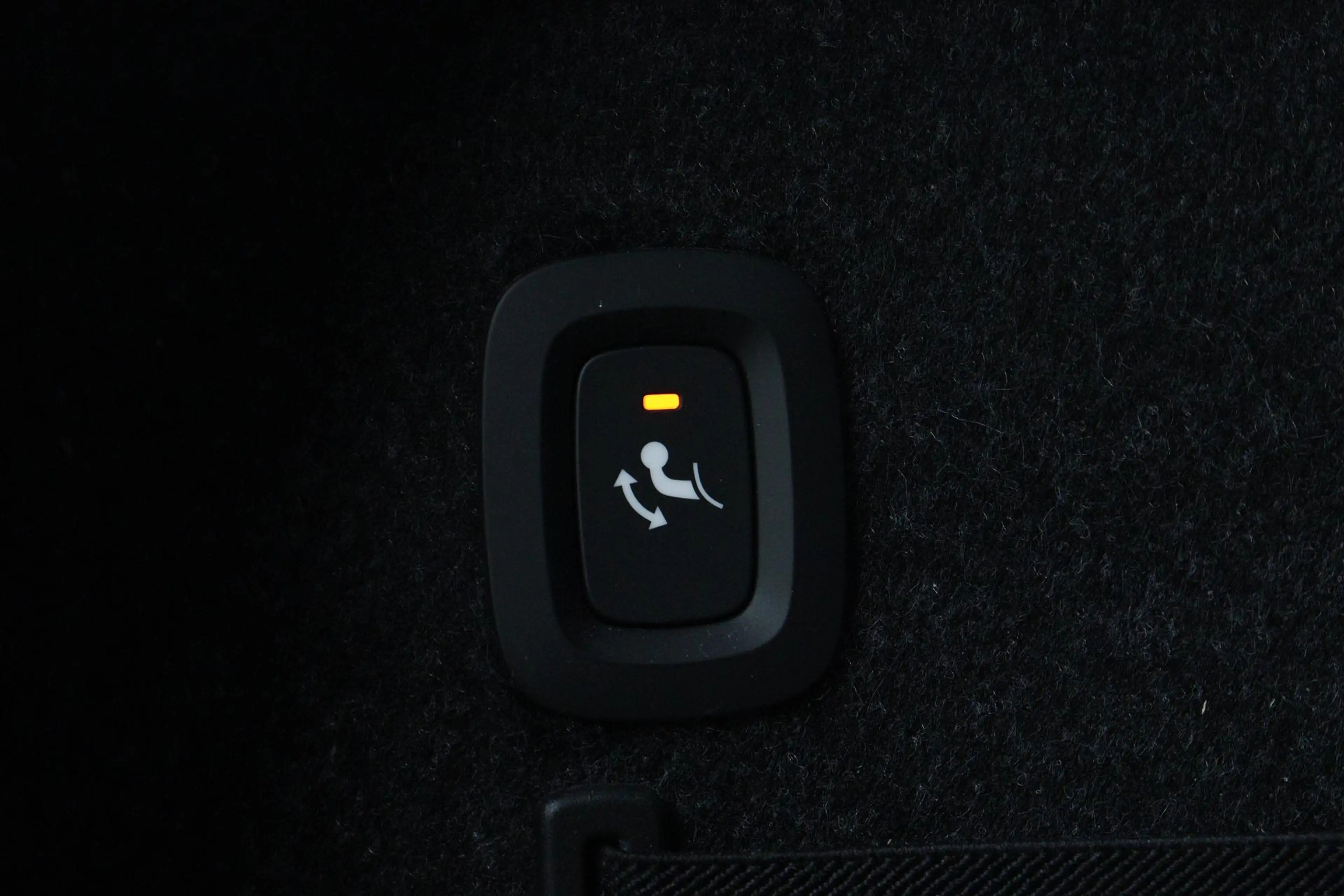 Polestar 2 LONG RANGE DUAL MOTOR LAUNCH EDITION 78kWh -PANO.D — photo 38