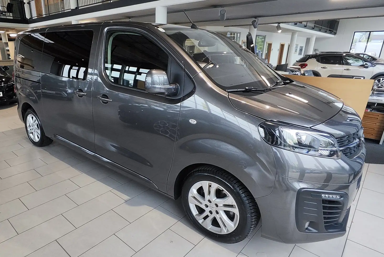 Opel Zafira Life Zafira Life 1,5 CDTI Grau - 1