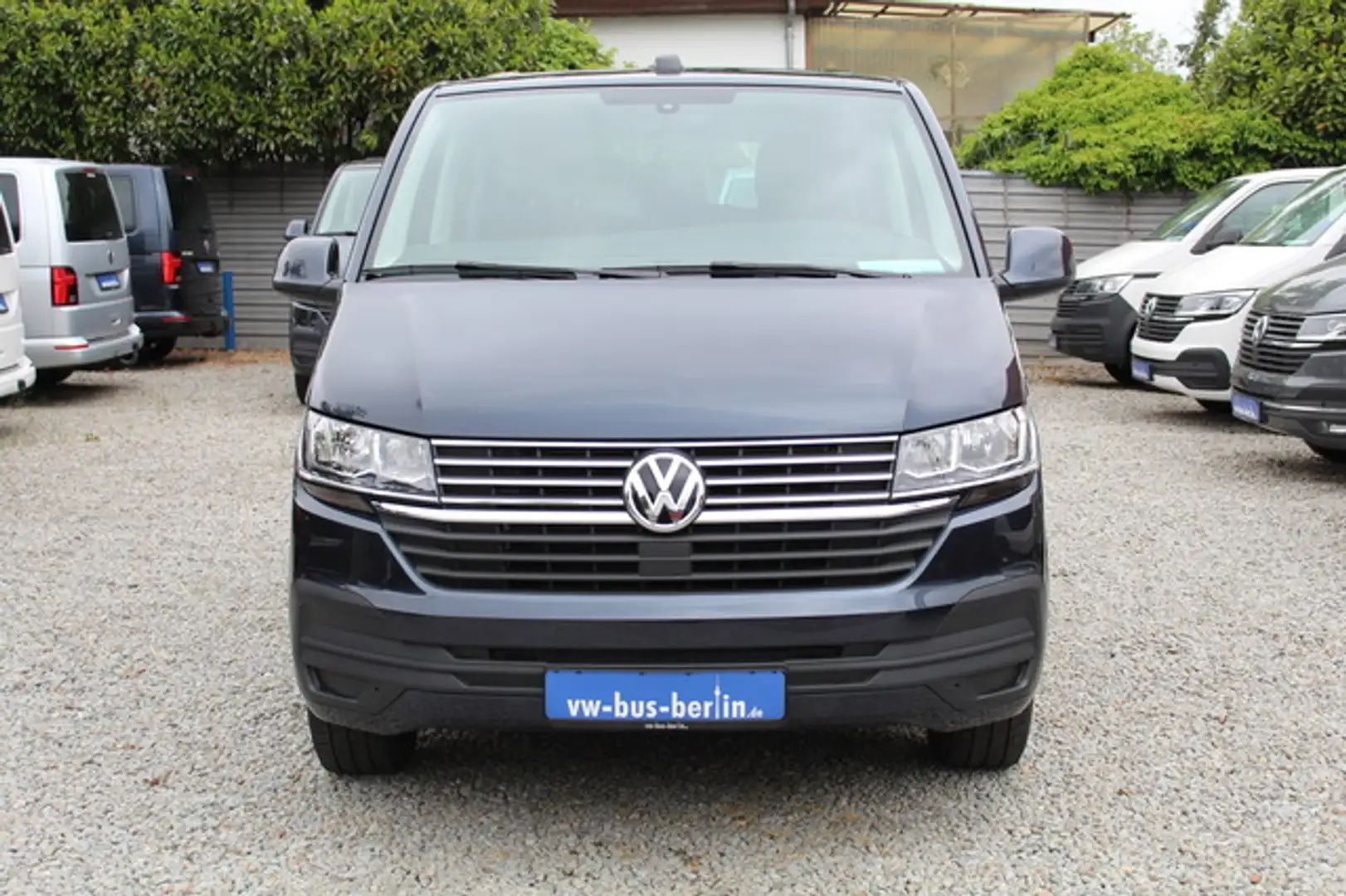 Volkswagen T6.1 Caravelle 8-Sitzer 150PS DSG Navi AHK GRA Blu/Azzurro - 2