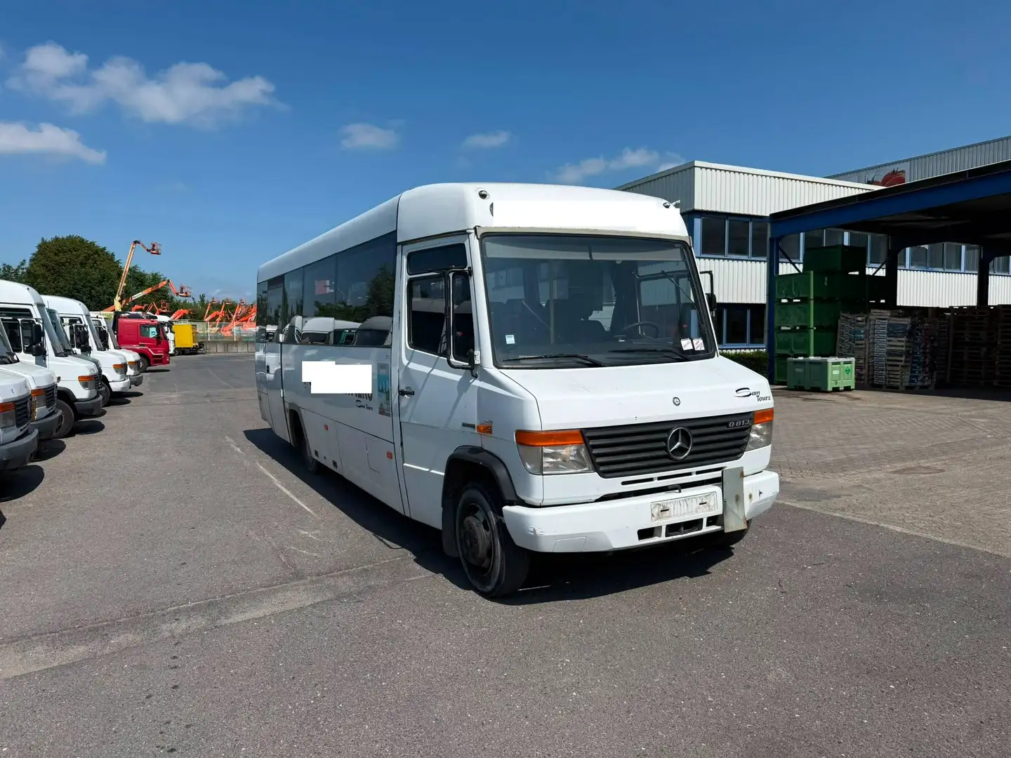 Mercedes-Benz Vario Mercedes Vario (Stock ID 47186) Weiß - 1