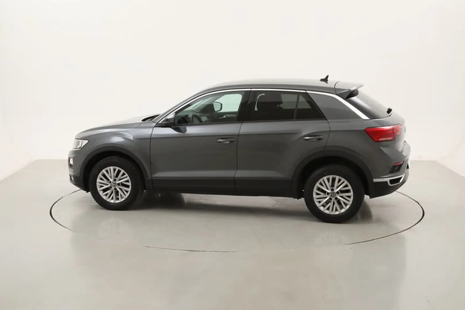 Volkswagen T-Roc Business DSG 2.0 Diesel 150CV Gris - 2
