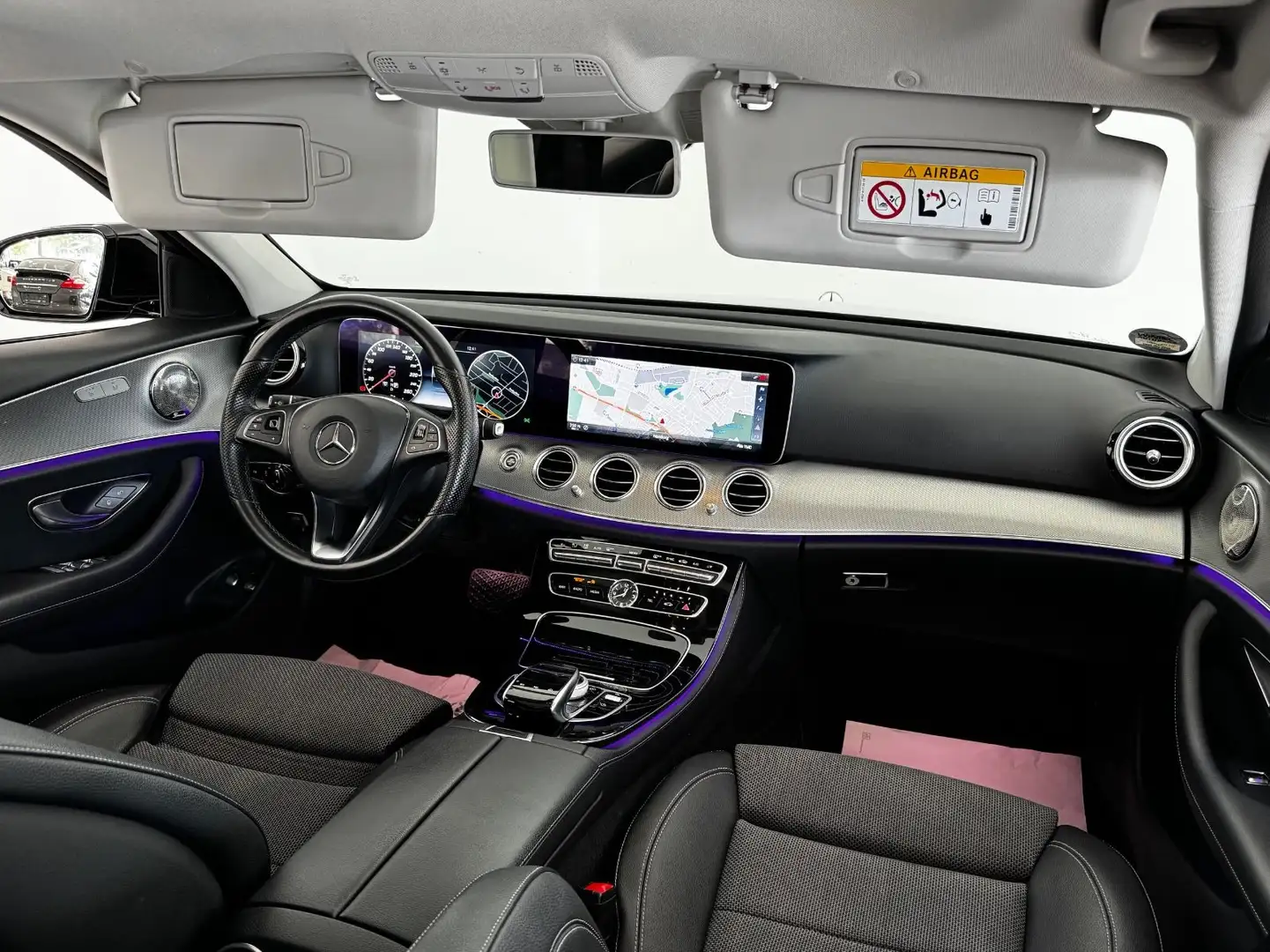 Mercedes-Benz E 220 d Avantgarde|PANO|AHK|360°|WIDESCREEN|LED| Noir - 2