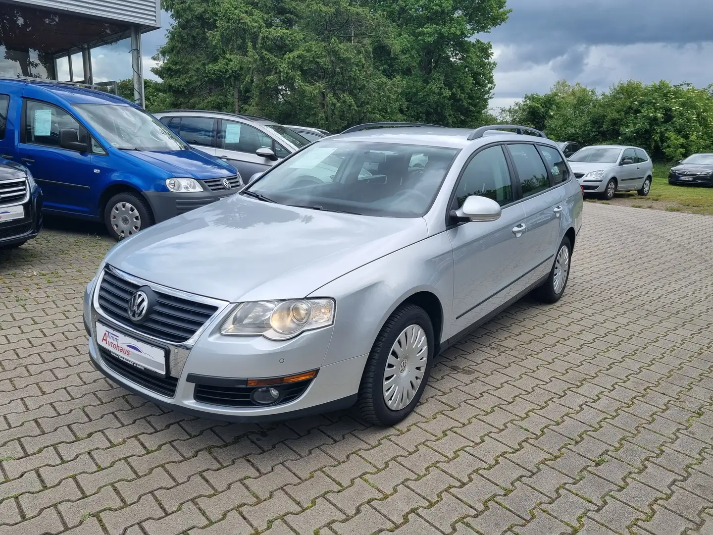 Volkswagen Passat Variant 2.0 TDI DPF DSG Trendline Plateado - 1
