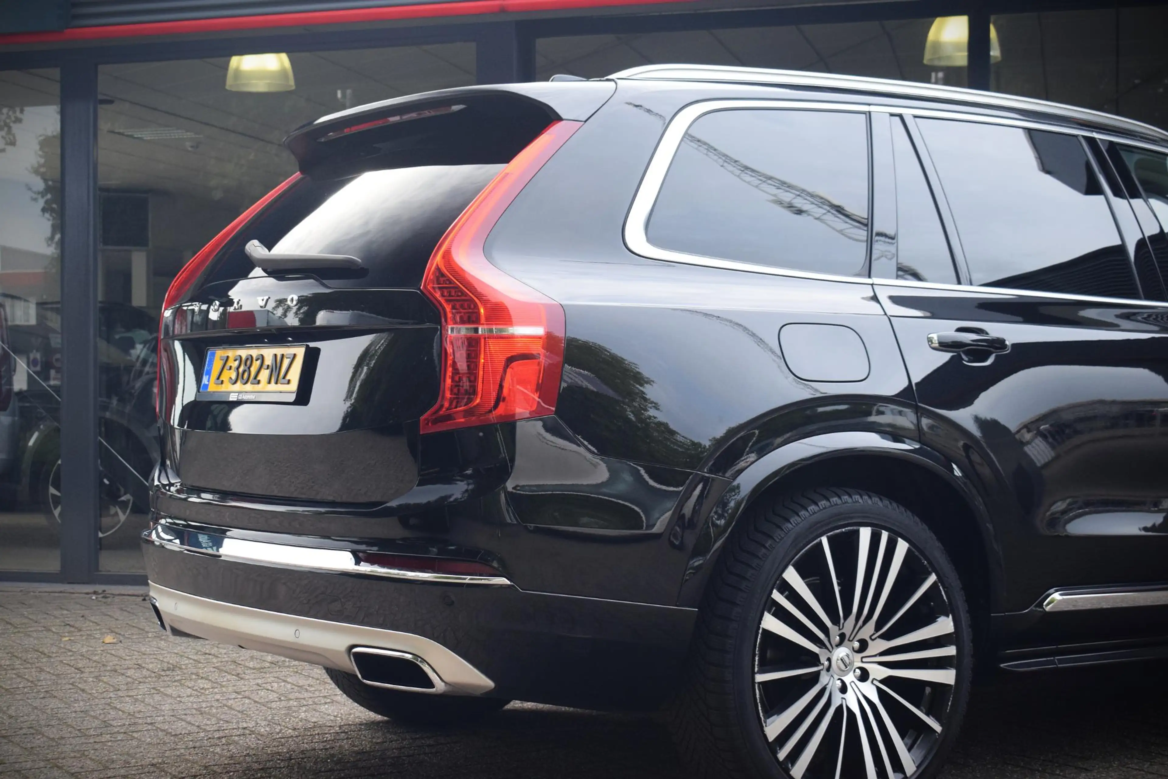 Volvo XC90 2.0 T8 Twin Engine AWD Inscription|TREKHAAK|H&K| — photo 25