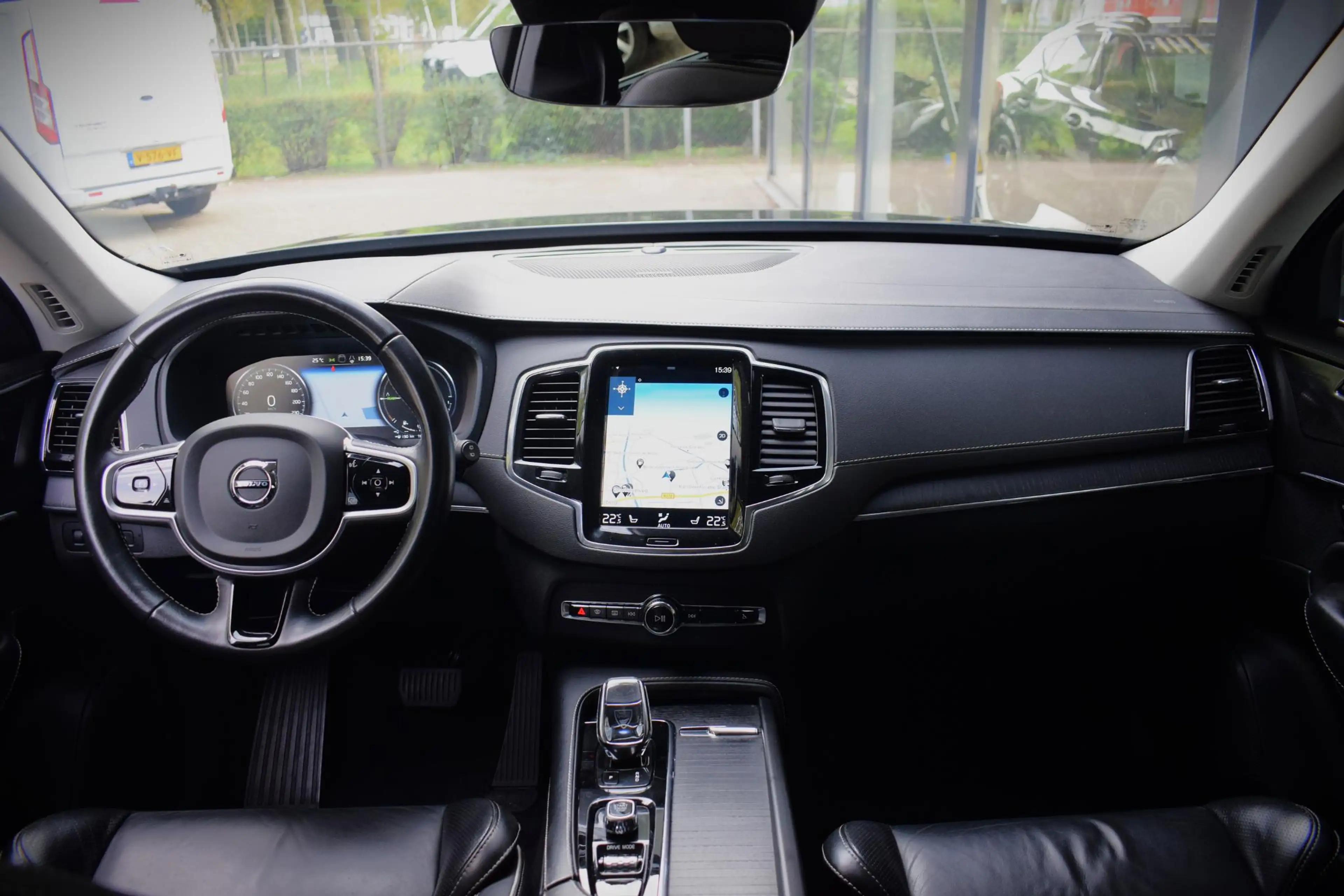 Volvo XC90 2.0 T8 Twin Engine AWD Inscription|TREKHAAK|H&K| — photo 32