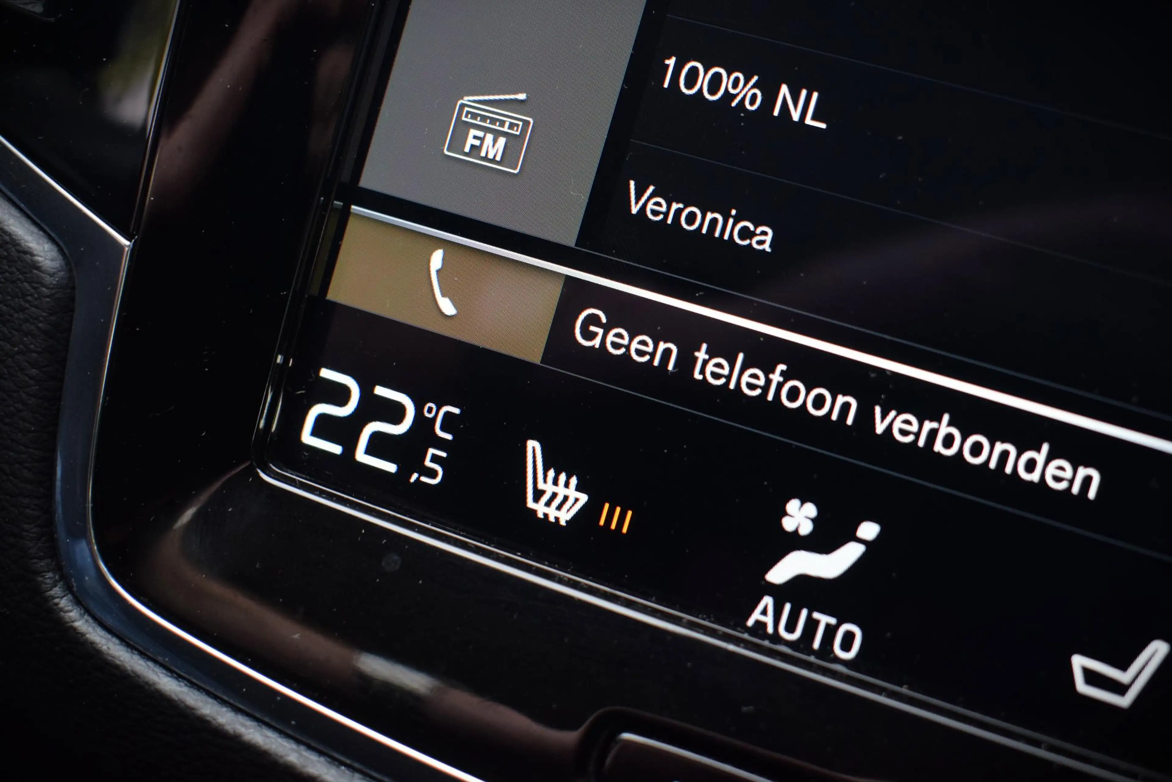 Volvo XC90 2.0 T8 Twin Engine AWD Inscription|TREKHAAK|H&K| — photo 28