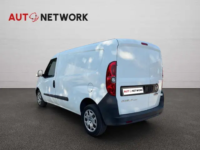 Fiat Doblo view 4