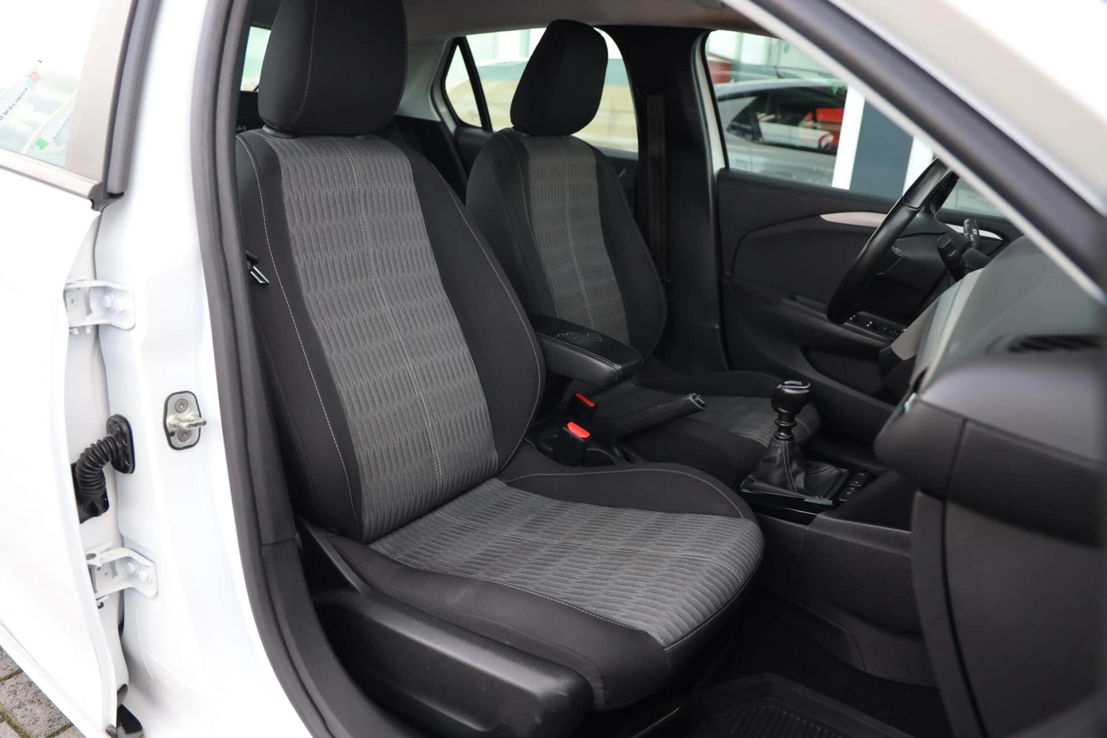 Opel Corsa 1.5 D Edition|Carplay|Airco|Cruise|LMV — photo 14