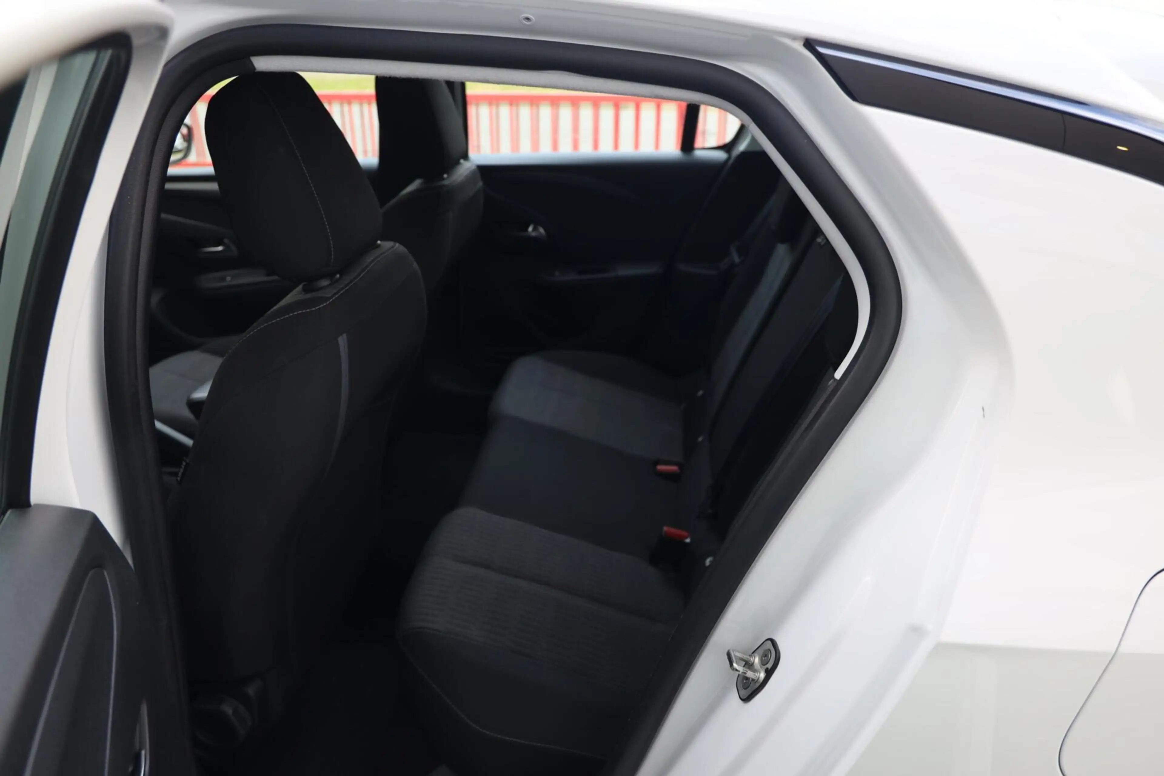 Opel Corsa 1.5 D Edition|Carplay|Airco|Cruise|LMV — photo 6