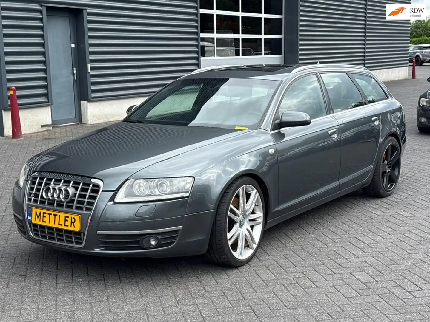 Audi A6 Avant 3.2 FSI quattro Pro Line, MOTORSCHADE Grijs - 1