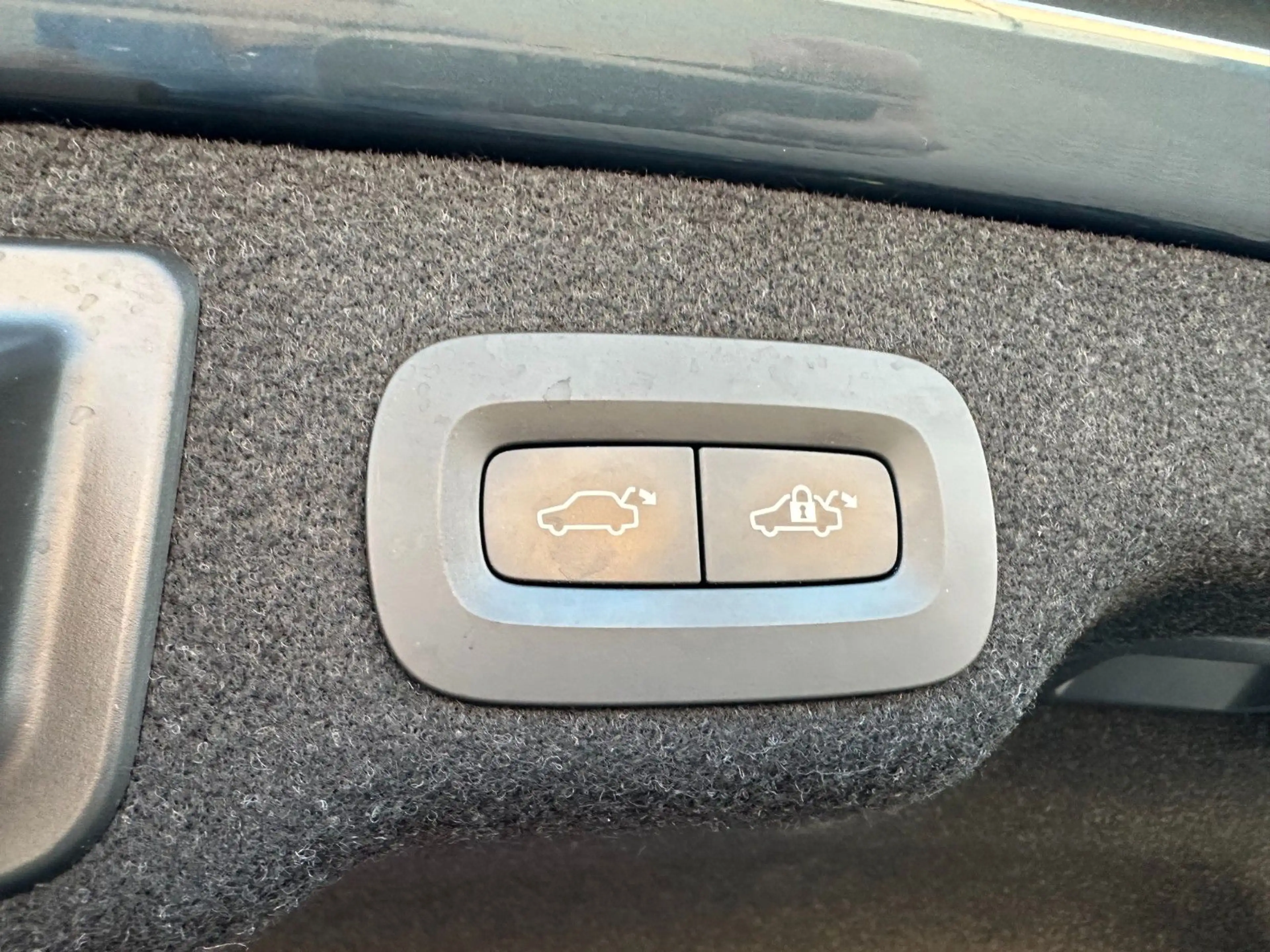 Volvo S90 Momentum-CarPlay-Keyless Go-Kamera-LED — photo 20