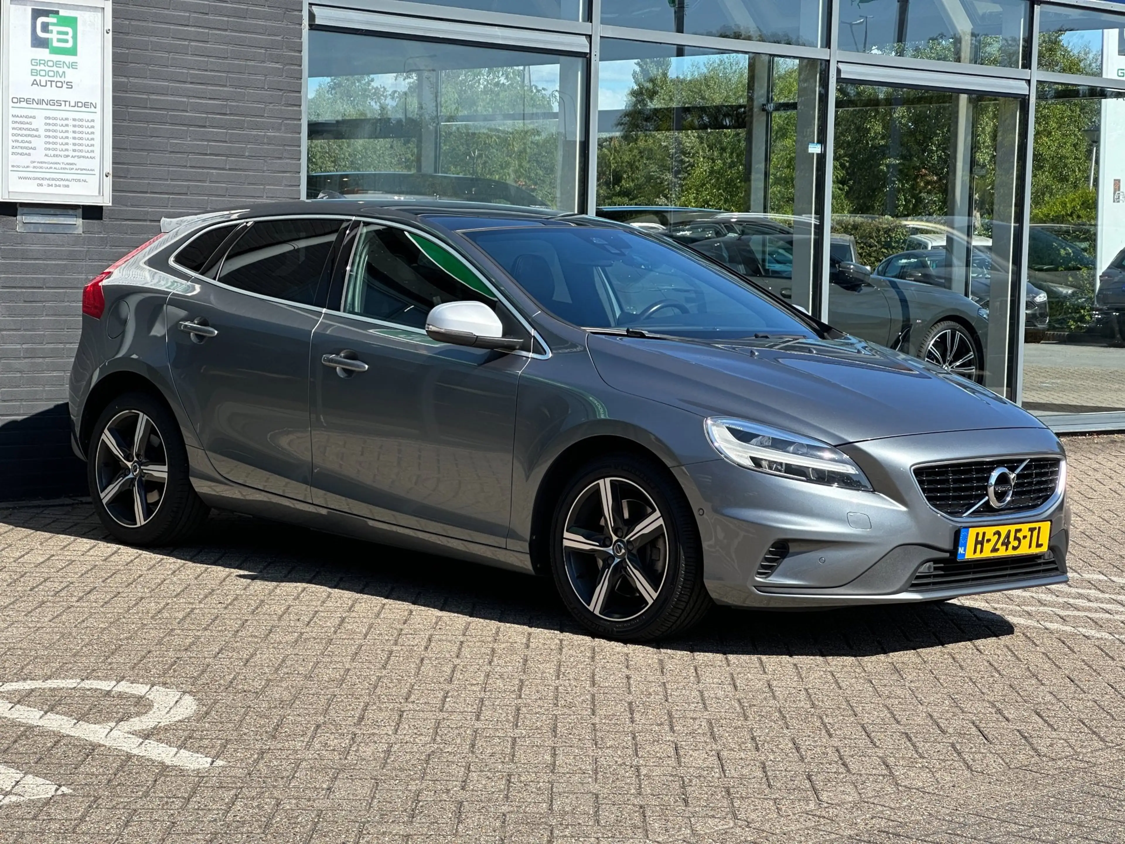 Volvo V40 1.5 T3 Polar+ Sport/1STE EIG/CAMERA/NAVI/CARPLAY/N — photo 7