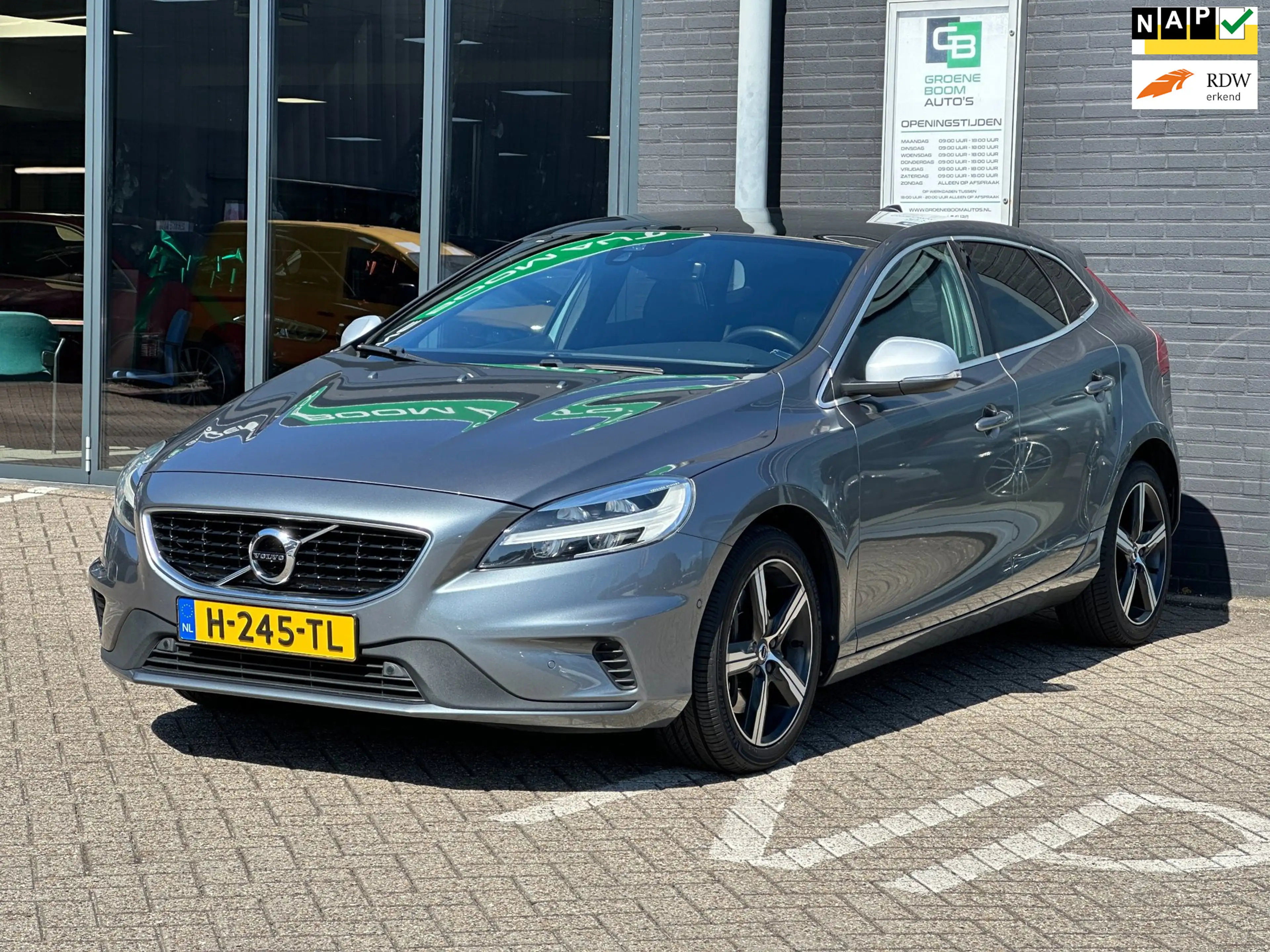 Volvo V40 1.5 T3 Polar+ Sport/1STE EIG/CAMERA/NAVI/CARPLAY/N