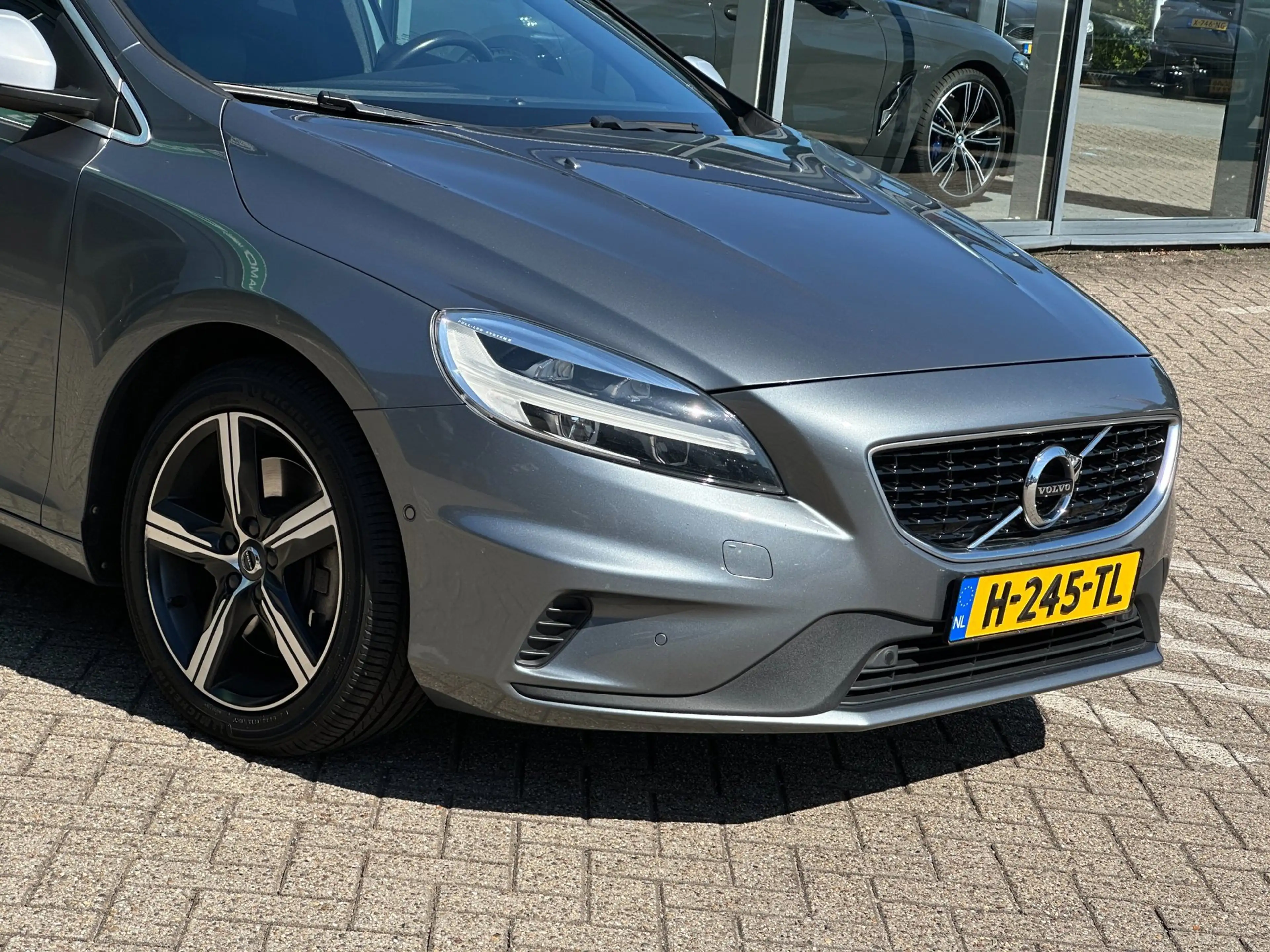 Volvo V40 1.5 T3 Polar+ Sport/1STE EIG/CAMERA/NAVI/CARPLAY/N — photo 8