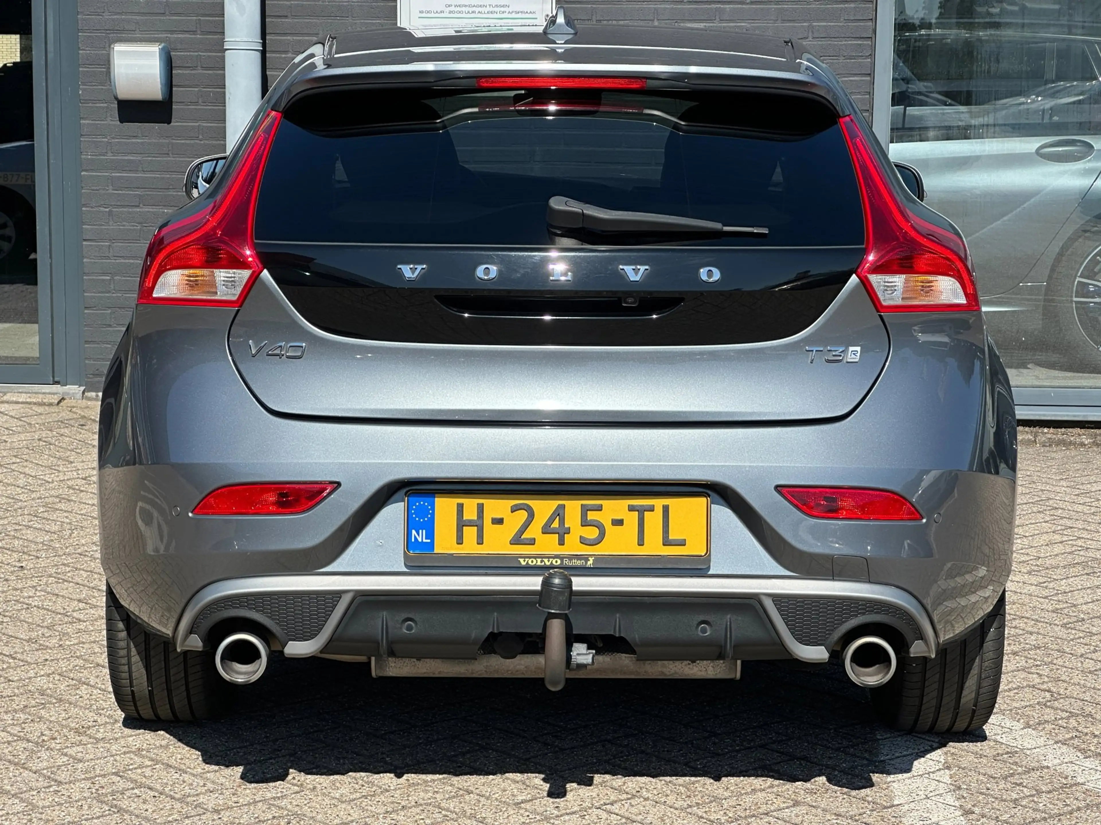 Volvo V40 1.5 T3 Polar+ Sport/1STE EIG/CAMERA/NAVI/CARPLAY/N — photo 10