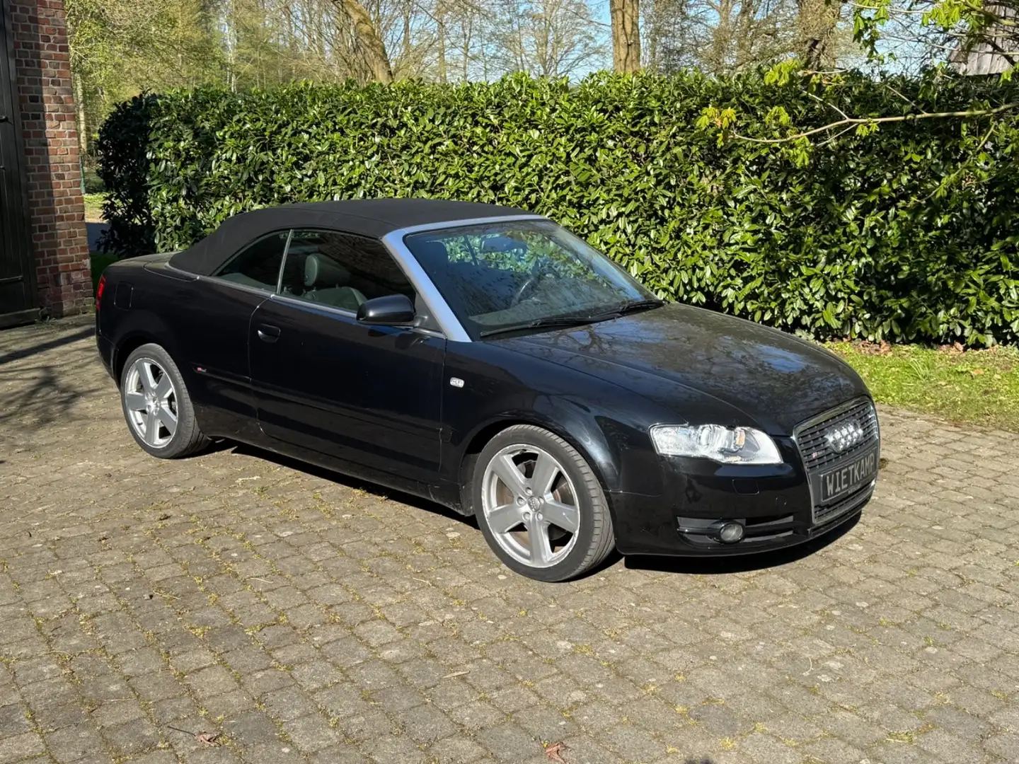 Audi A4 Cabriolet 2.0 TFSI S-Line Schwarz - 1