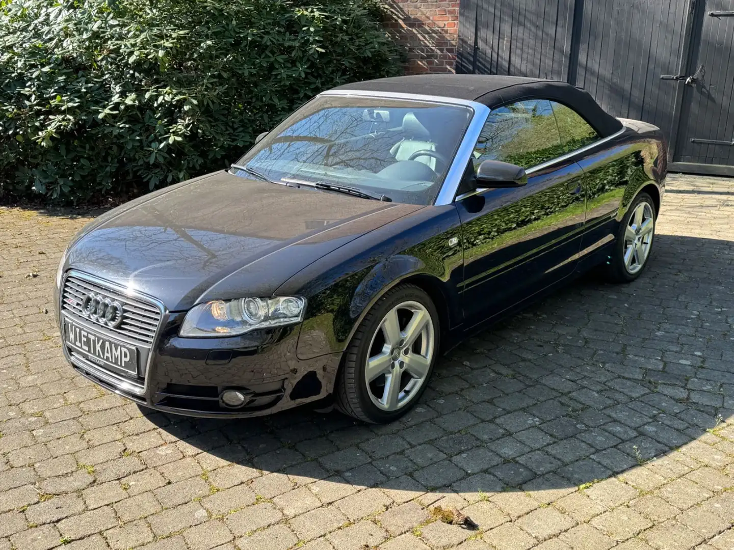 Audi A4 Cabriolet 2.0 TFSI S-Line Schwarz - 2