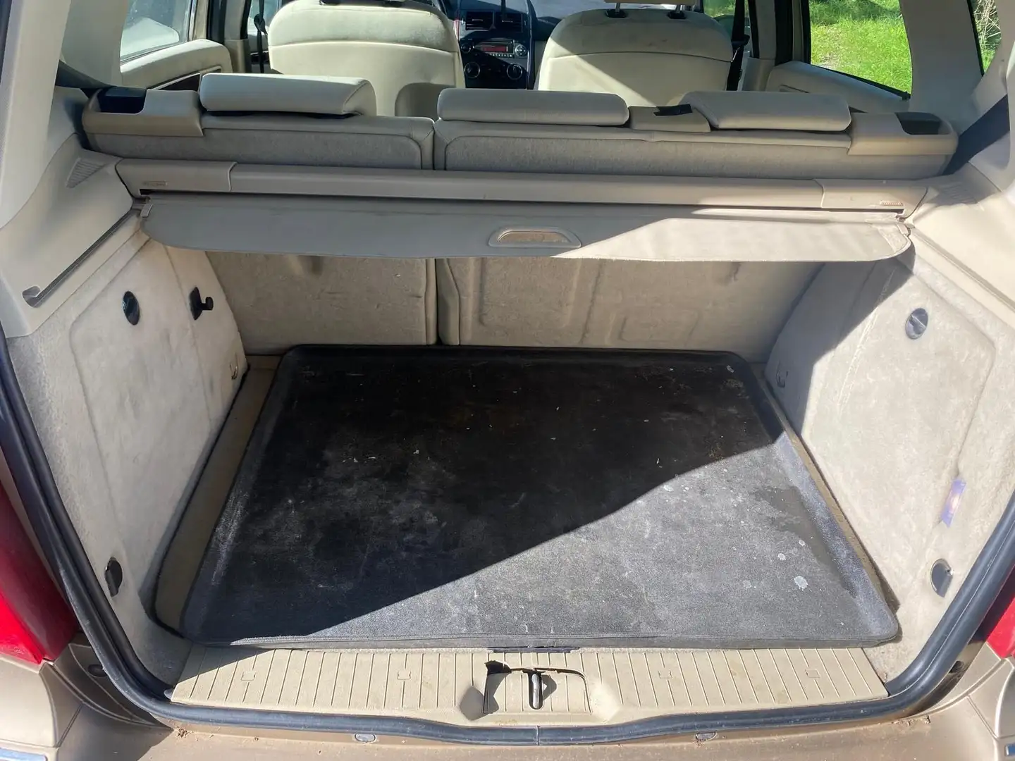 Mercedes-Benz A 150 Classic Polar Star - 2