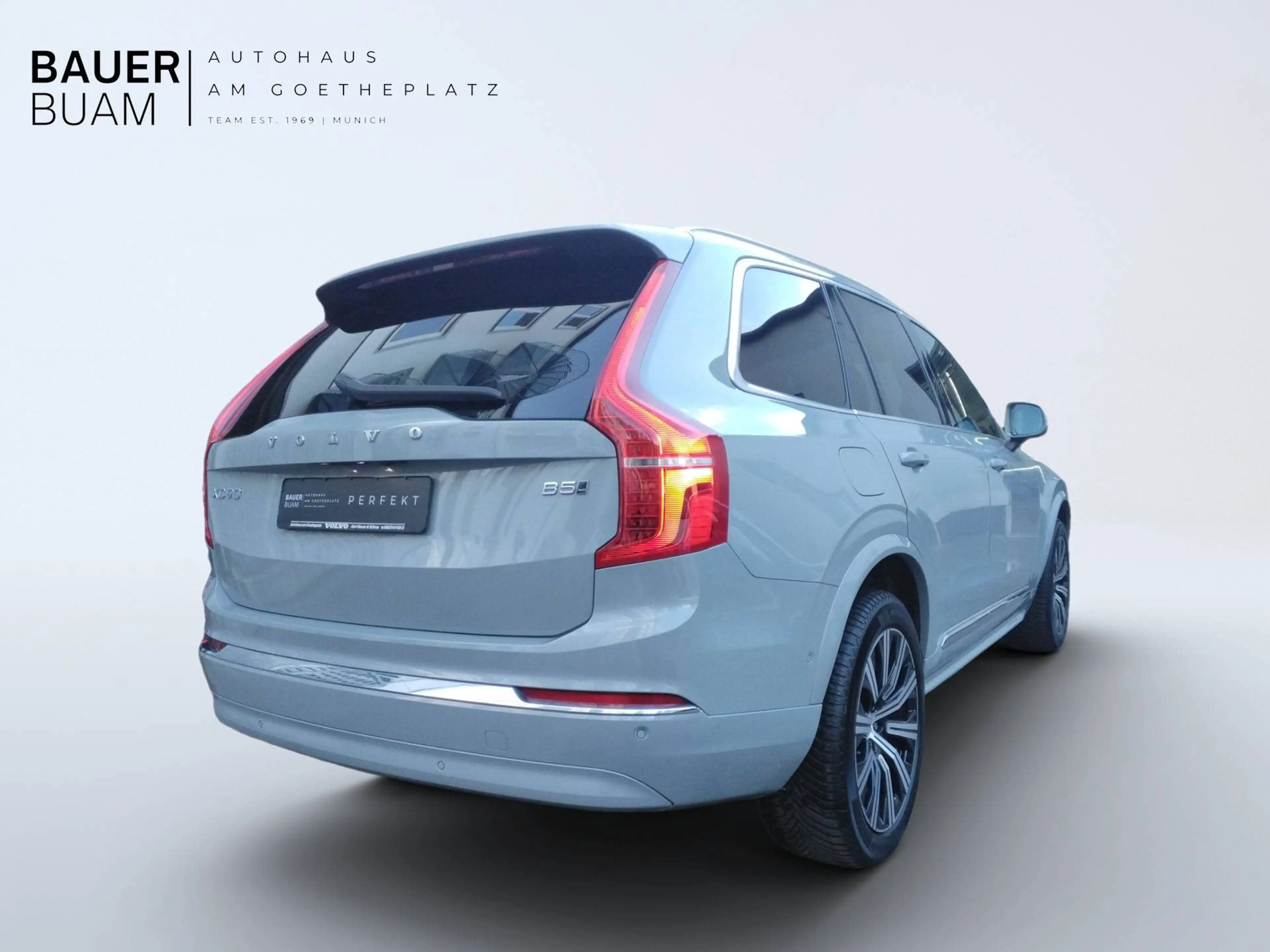 Volvo XC90 Ultimate Bright AWD — photo 3