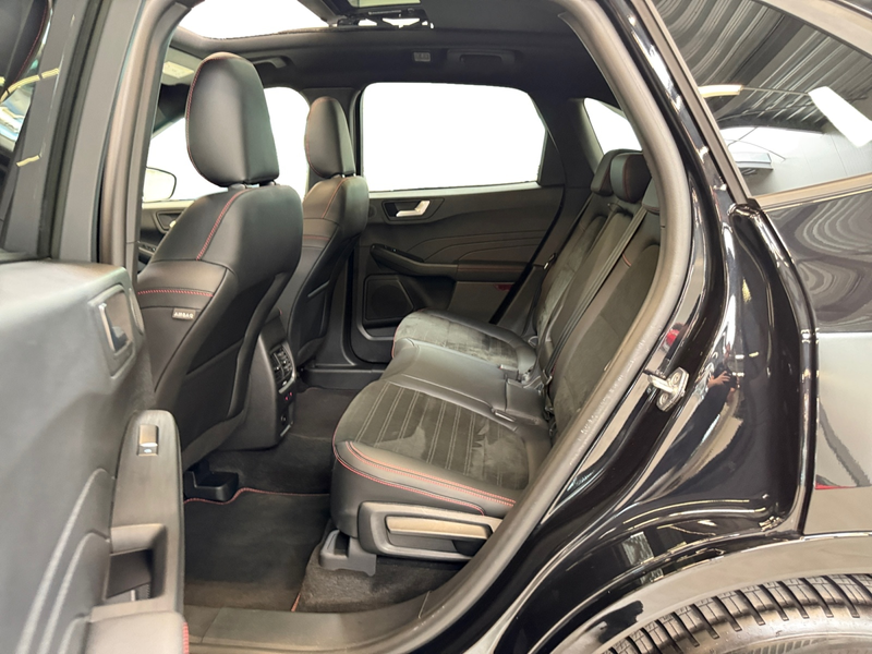 Ford Kuga 2.5 PHEV ST-Line X I Panoramadak I Winterpakket I — photo 13