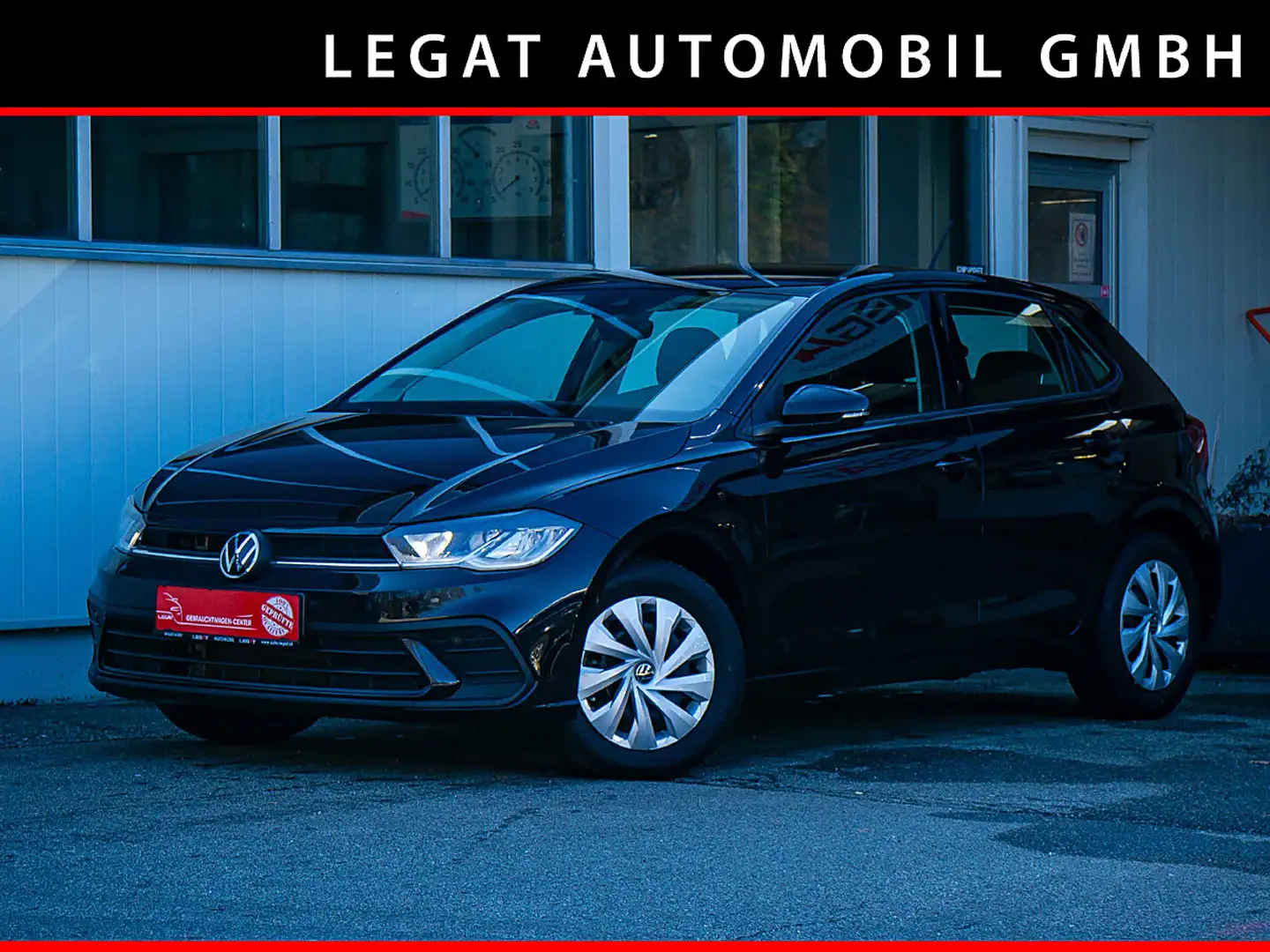 Volkswagen Polo 1,0 TSI DSG Life *NAVI*PDC*AUTOMATIK* Schwarz - 2