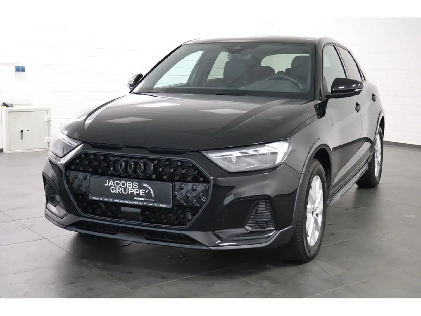 Audi A1 allstreet 30 TFSI S-line S-tronic,Navi,LED Schwarz - 2