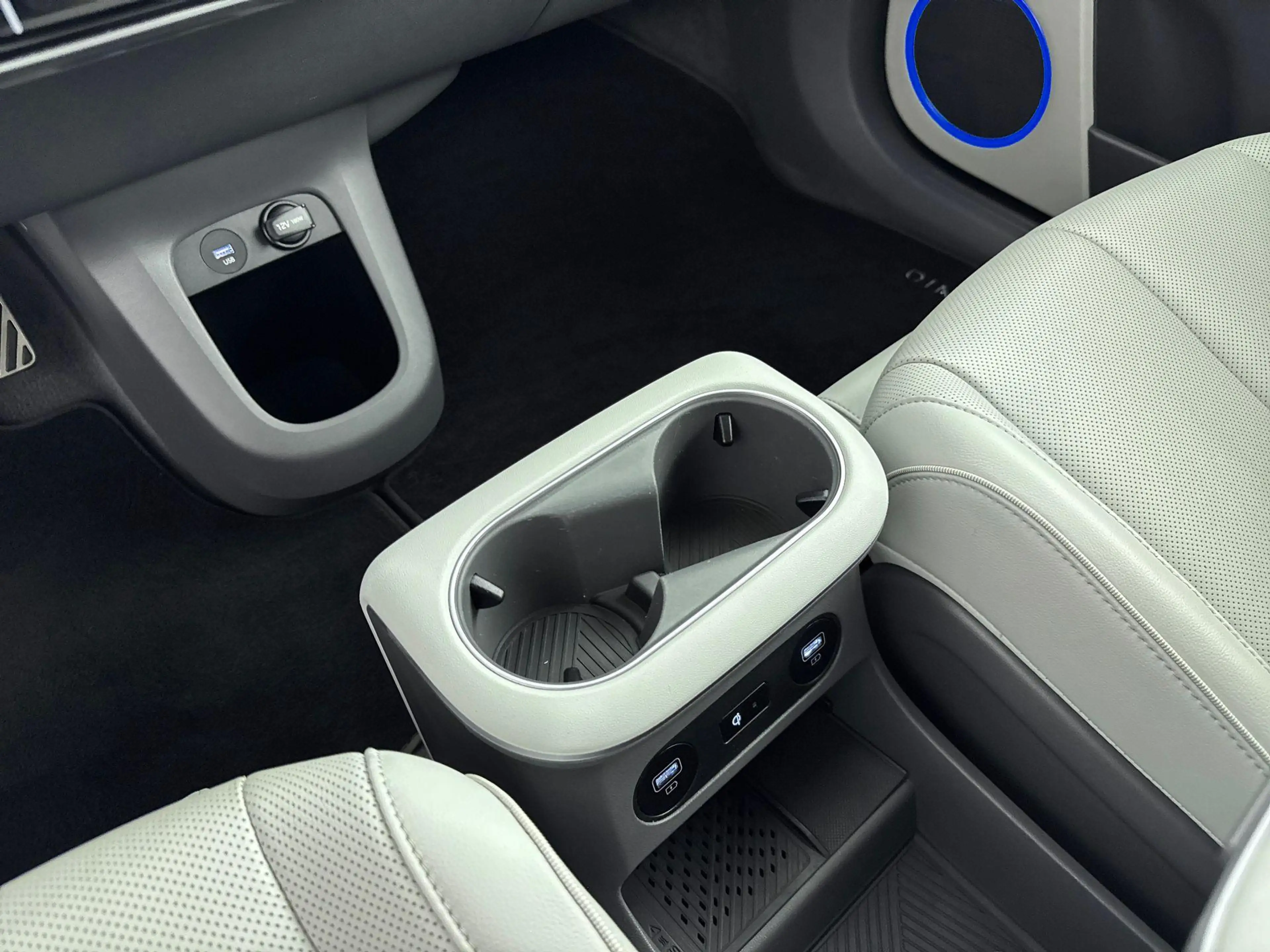 Hyundai IONIQ 5 LOUNGE 73kWh | SoH 97% | TREKHAAK | BOSE | NAVI | — photo 15