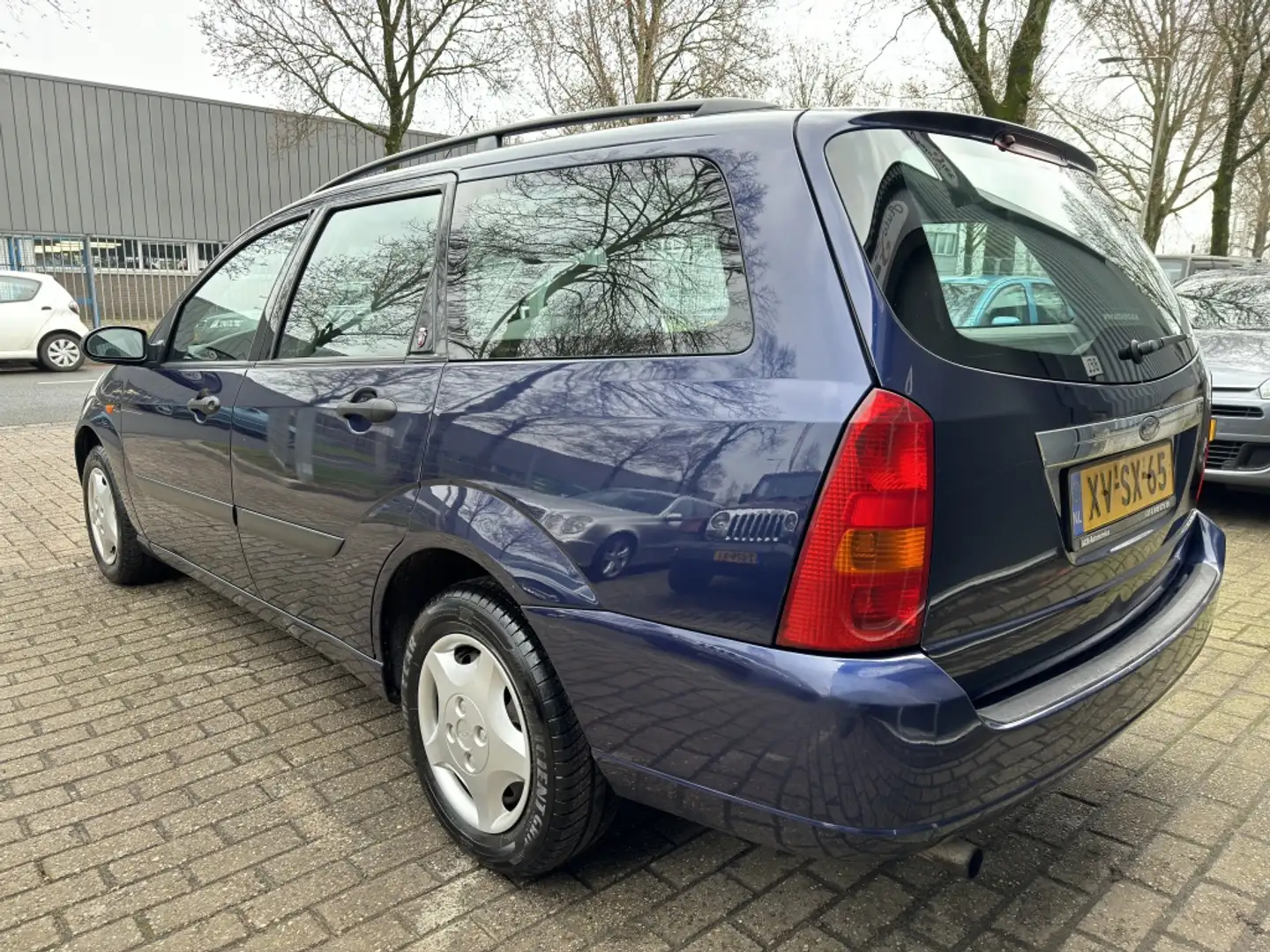 Ford Focus Wagon 1.6-16V Ghia/Nederlande Auto/2e Eigenaar. Blauw - 2