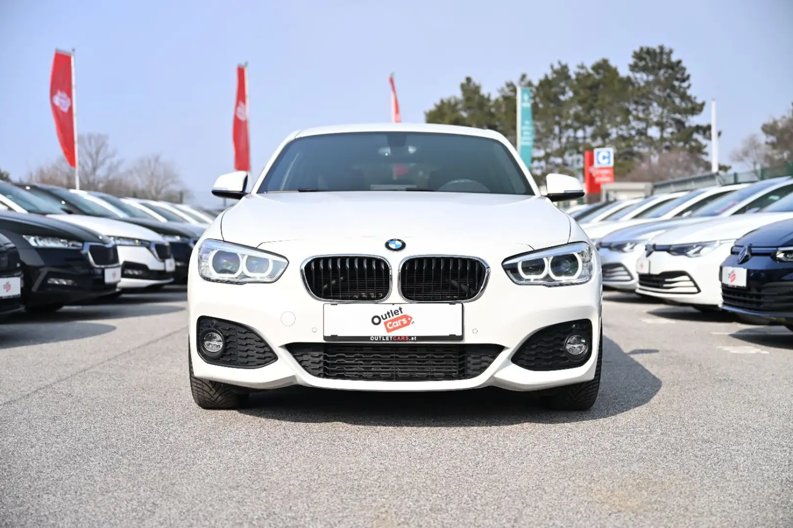 BMW 116 d M Sport AHK+LED+LEDER+NAVI+Sportp.+LM Weiß - 2
