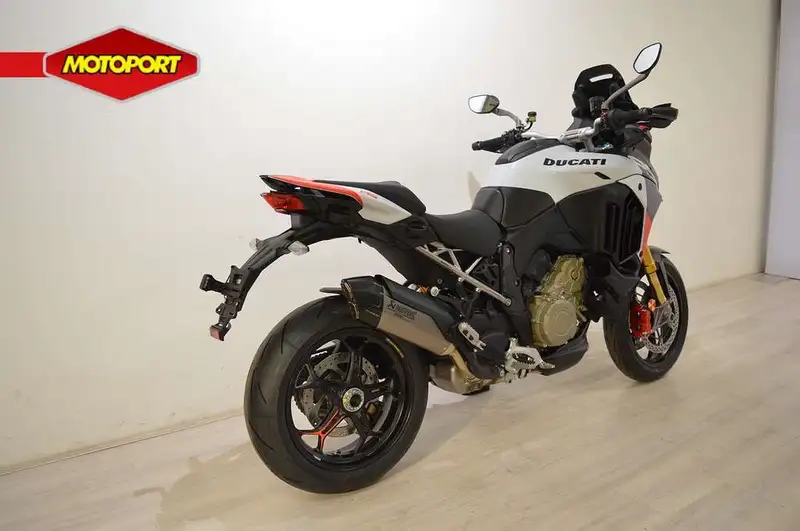 Ducati Multistrada V4 - foto 3
