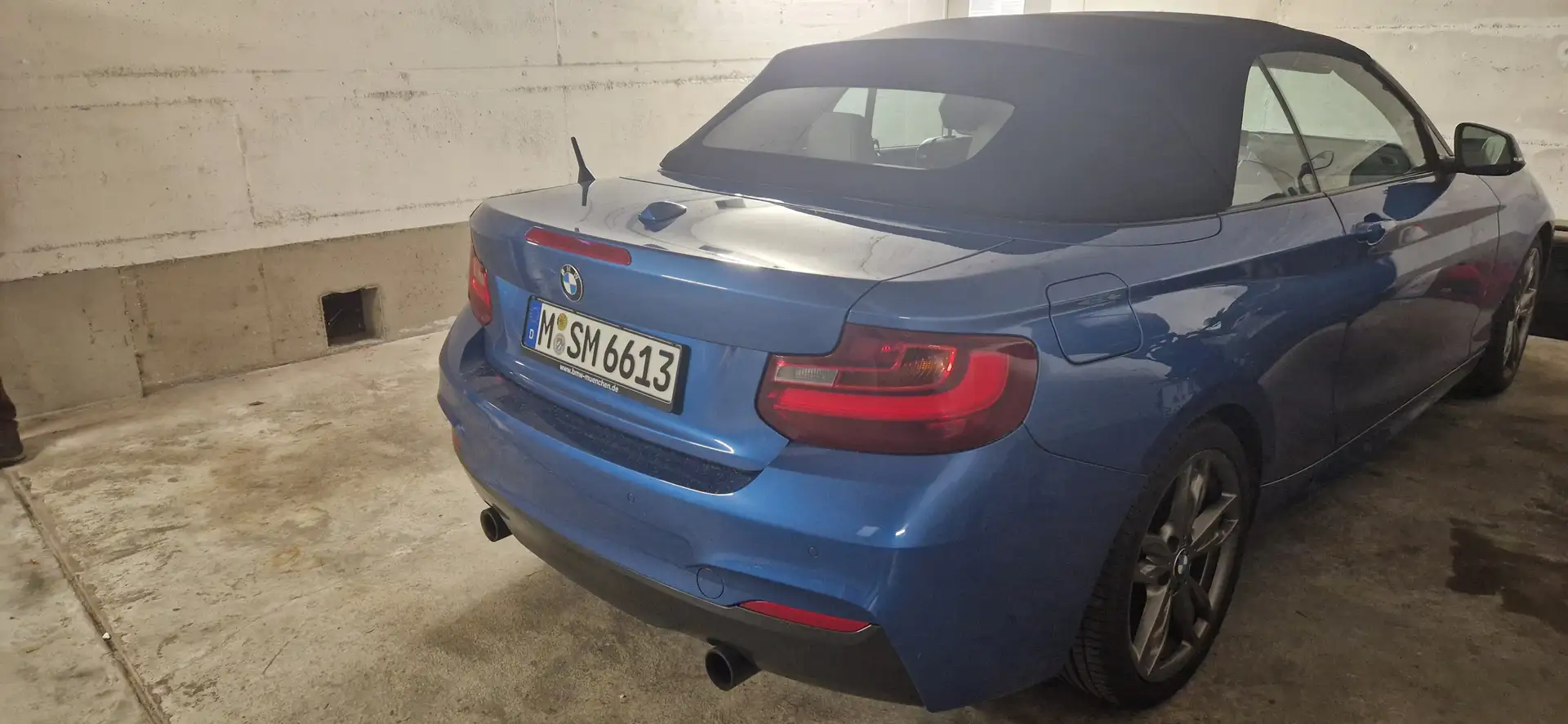BMW 240 Cabrio xdrive Blau - 1