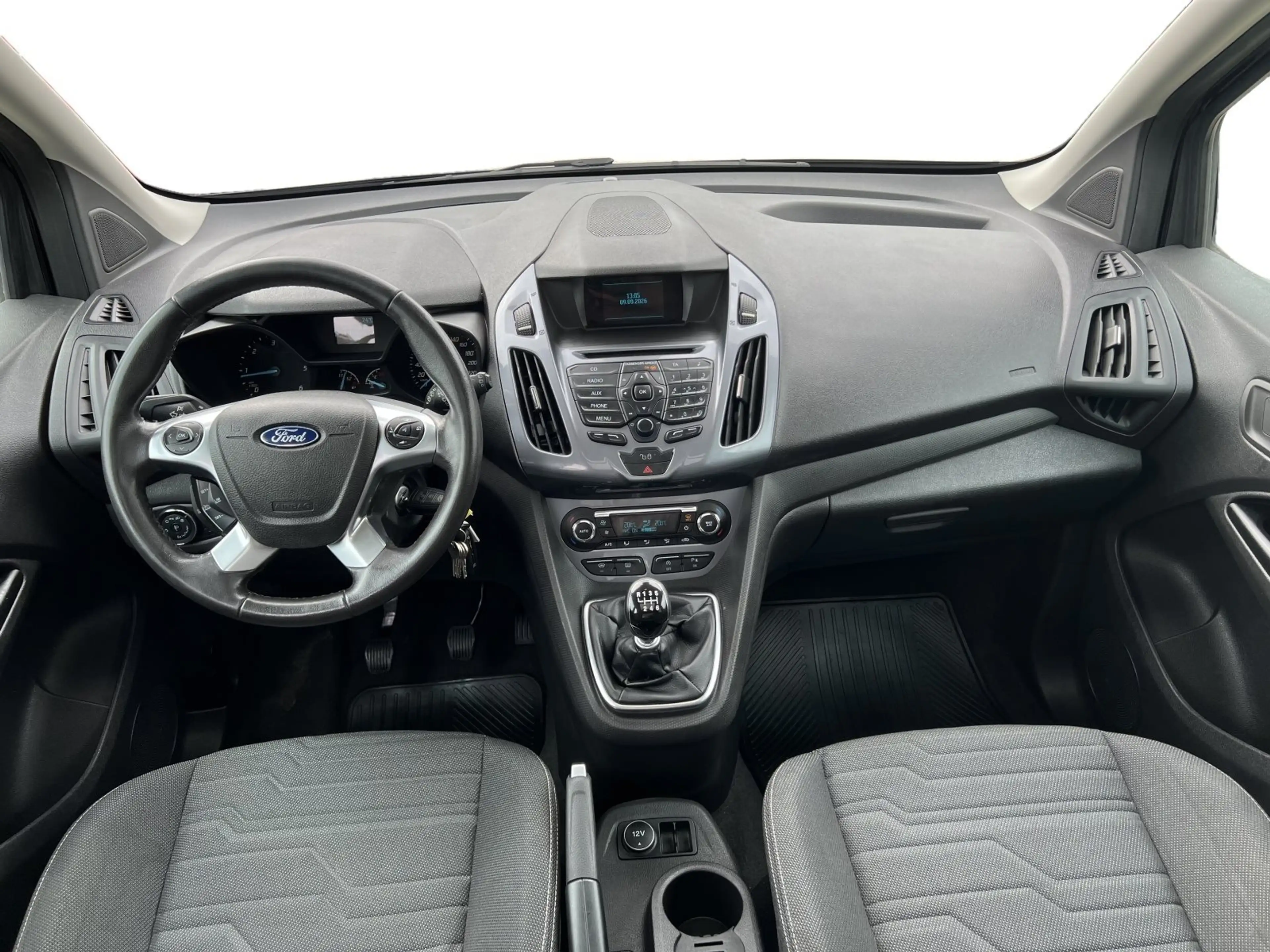 Ford Tourneo Connect Titanium 1,5 TDCi L1 — photo 9