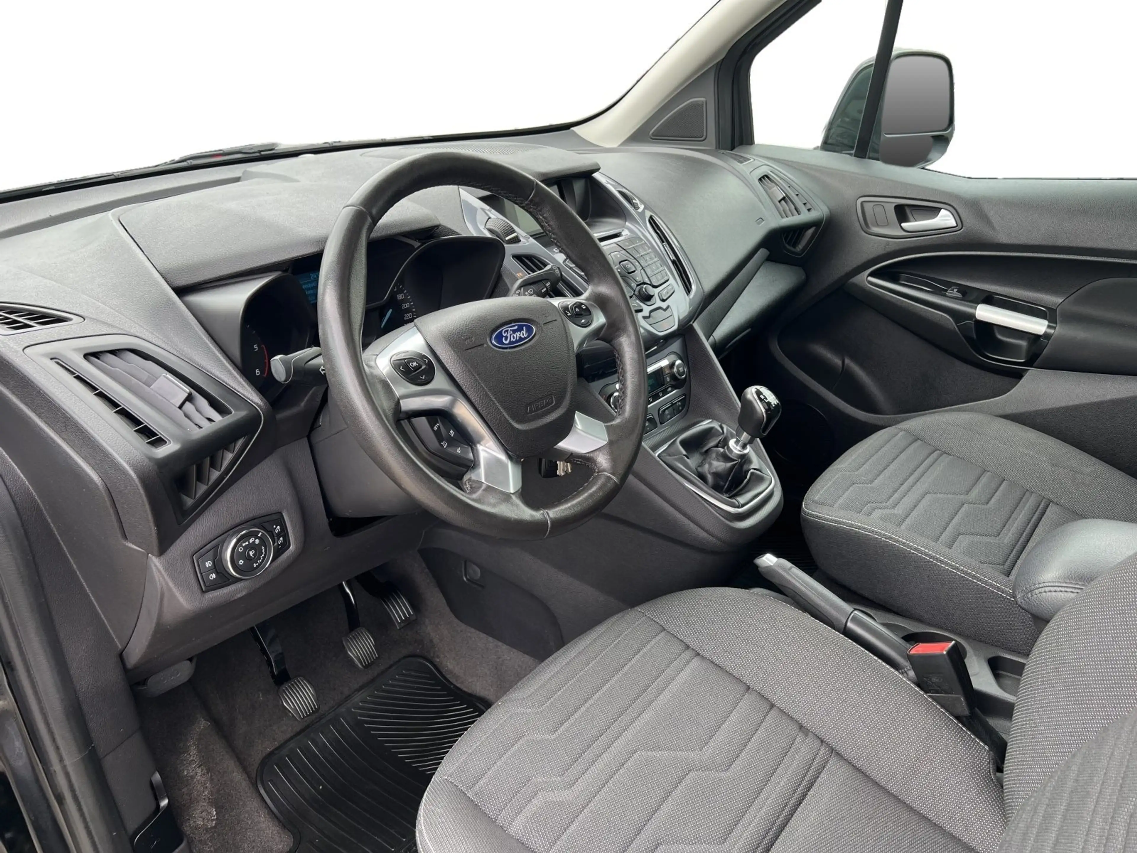 Ford Tourneo Connect Titanium 1,5 TDCi L1 — photo 14