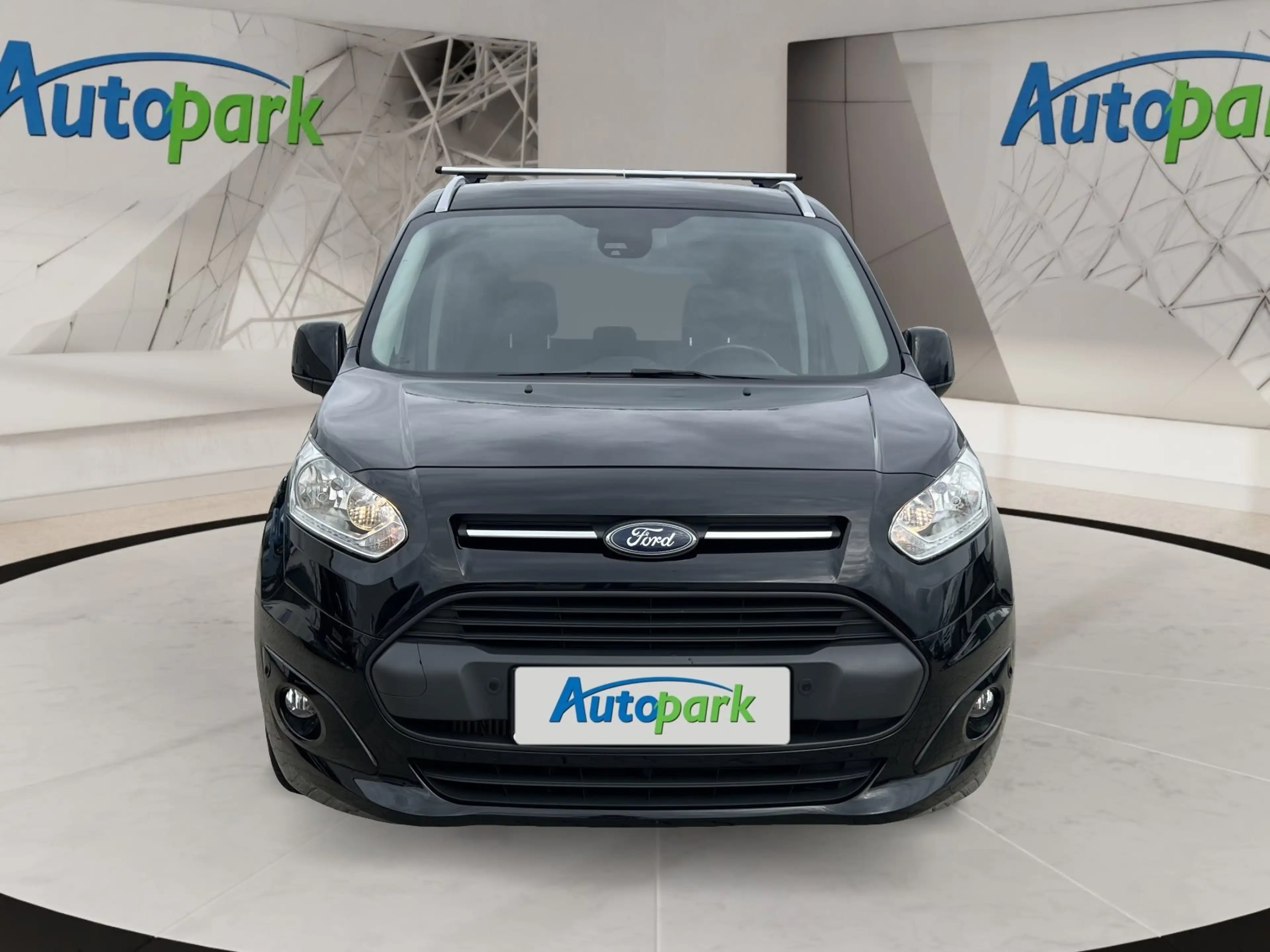 Ford Tourneo Connect Titanium 1,5 TDCi L1 — photo 2