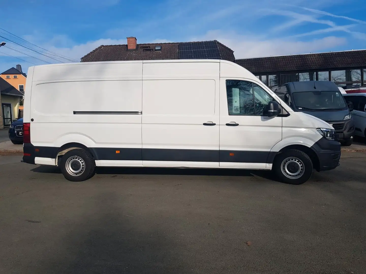 Volkswagen Crafter L4H3 lang hoch wenig km 177PS Tüv neu Weiß - 2