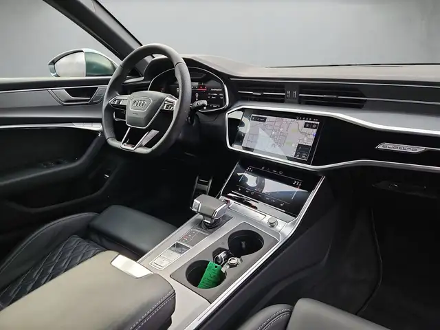 Audi S6 view 7